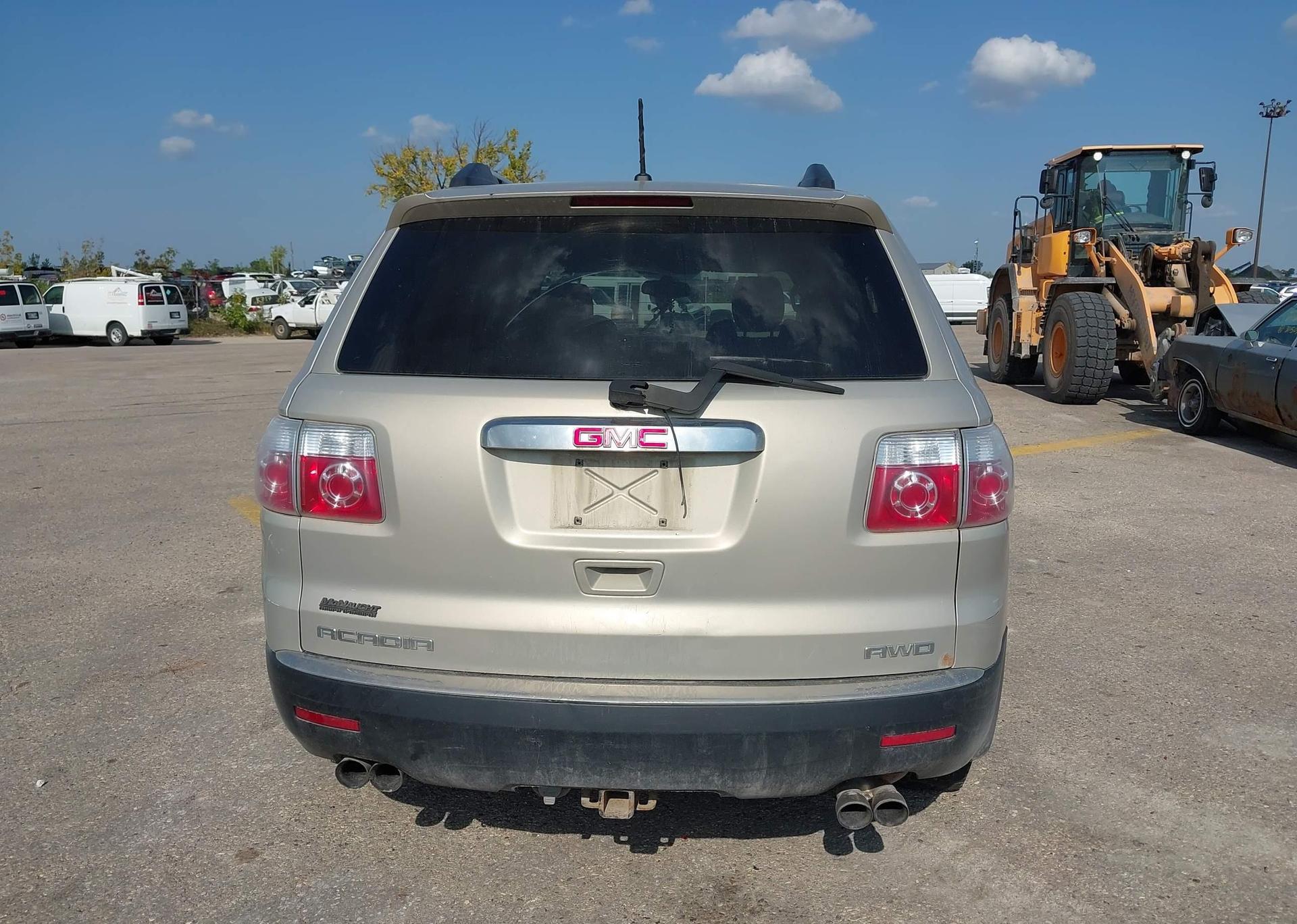 2010 GMC ACADIA SLE