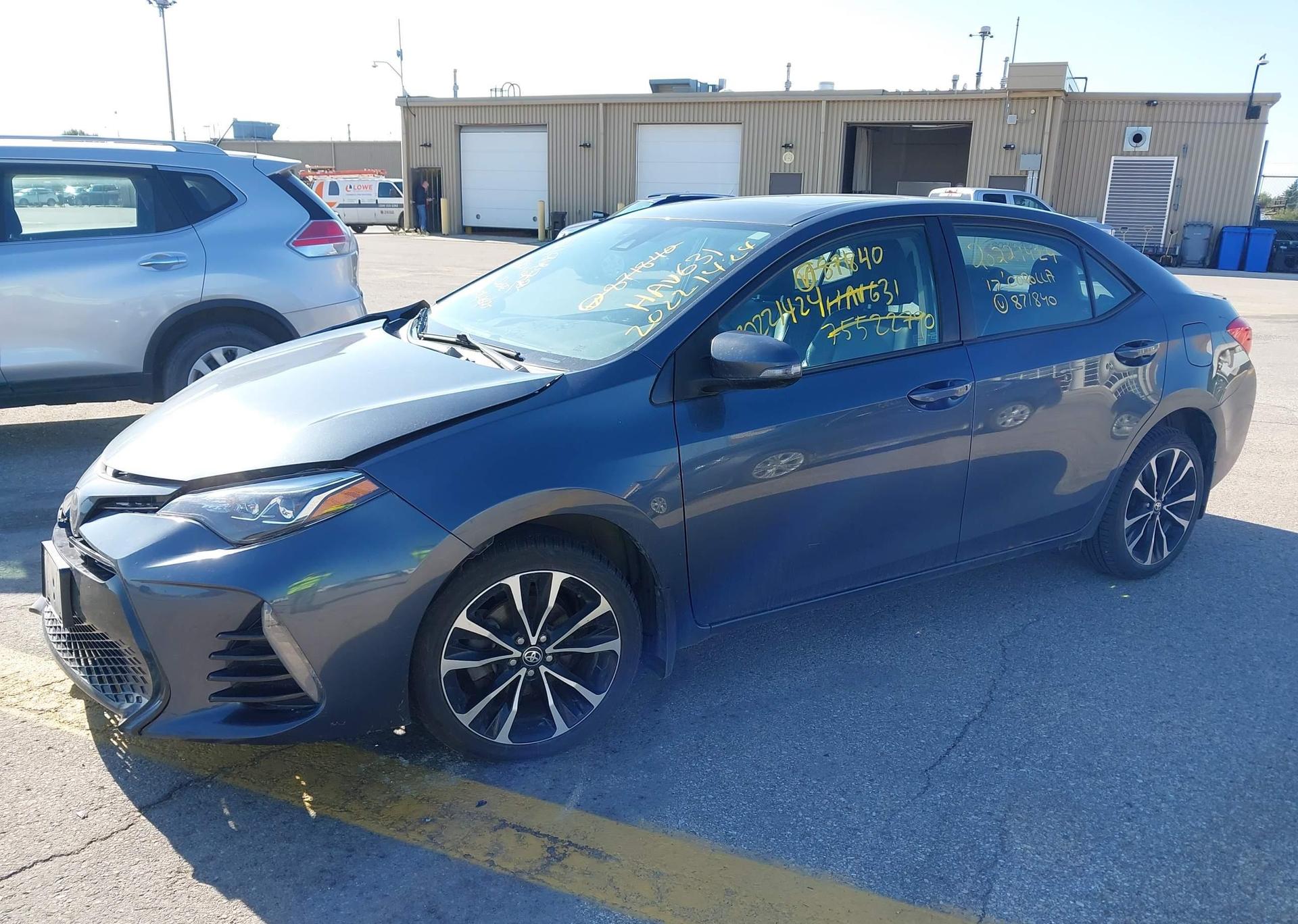 2017 TOYOTA COROLLA SE