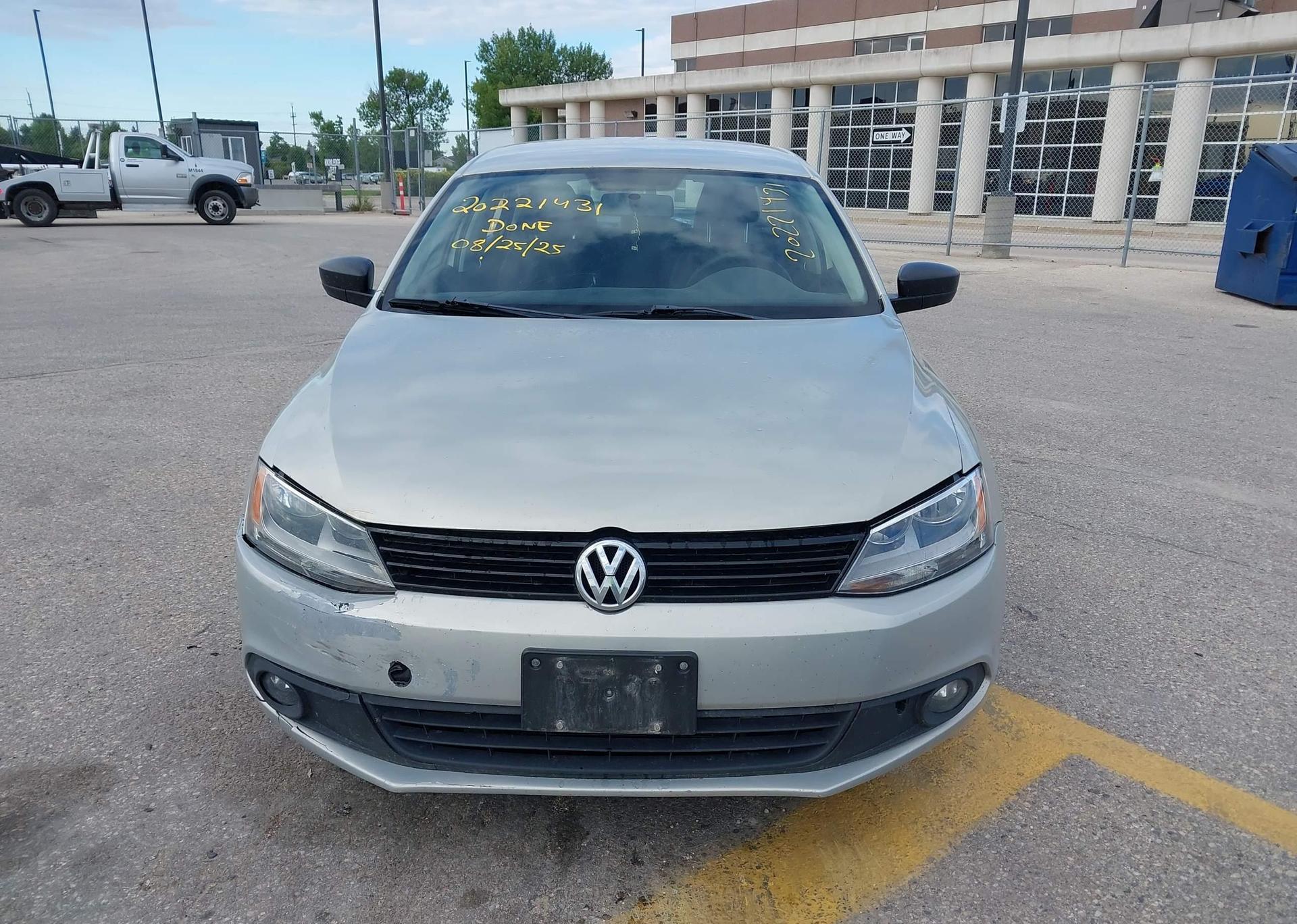 2011 VOLKSWAGEN JETTA 2.0