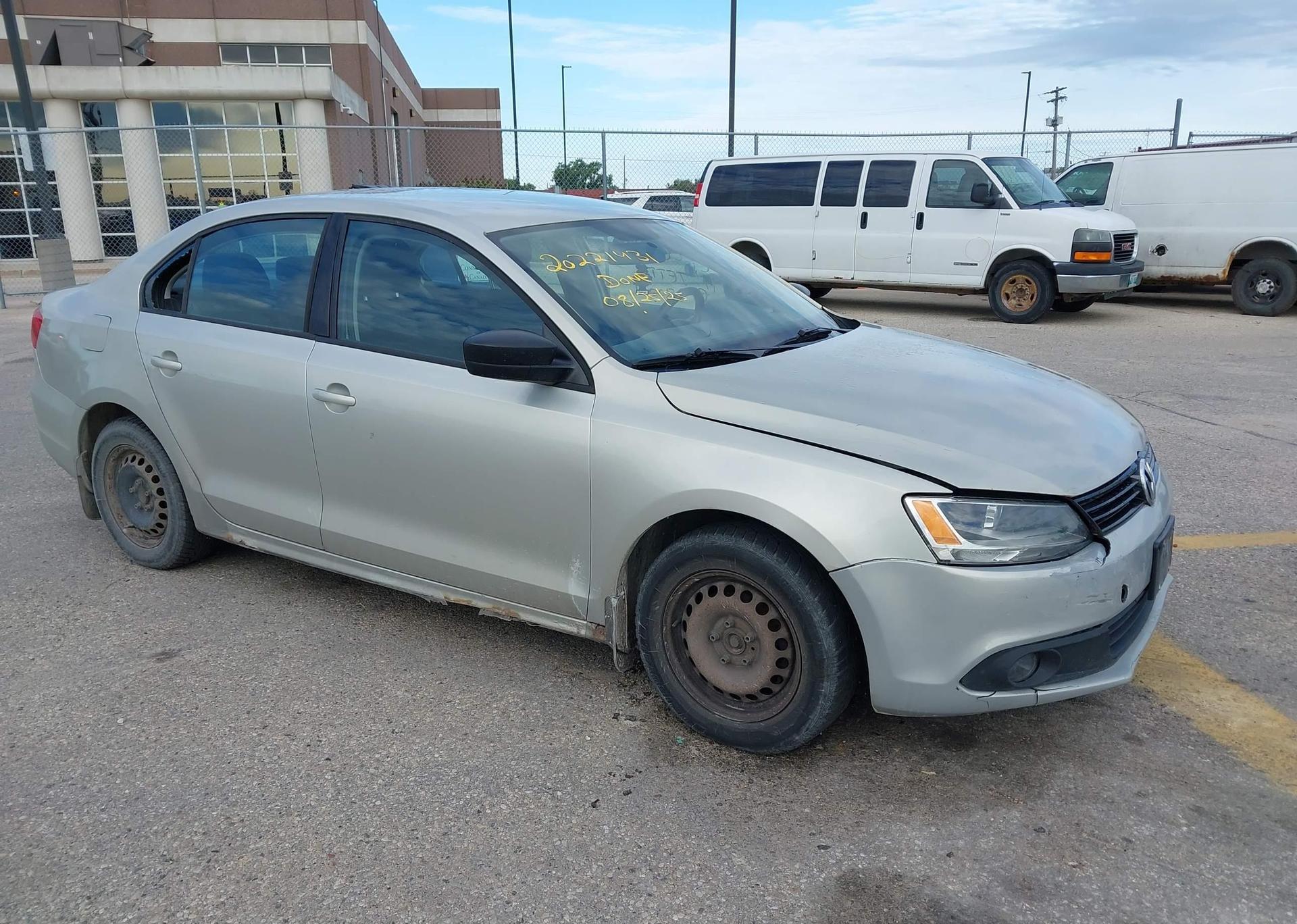 2011 VOLKSWAGEN JETTA 2.0