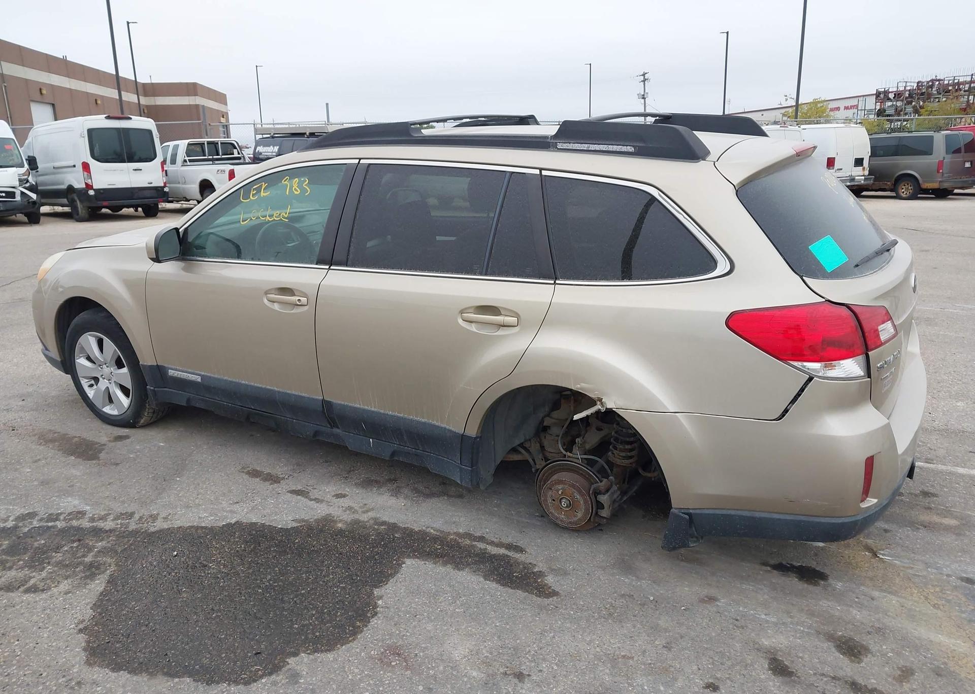 2010 SUBARU OUTBACK 2.5I PZEV