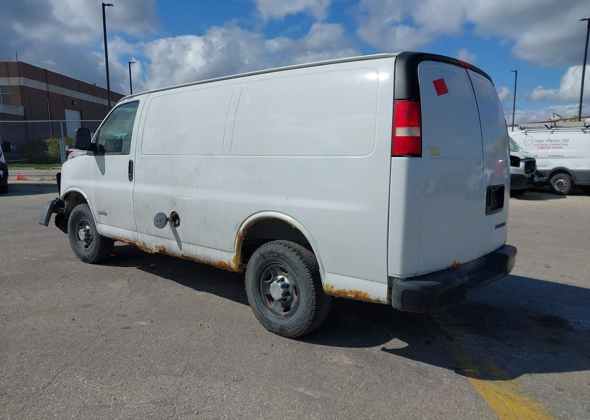 2006 CHEVROLET EXPRESS 2500 CARGO VAN