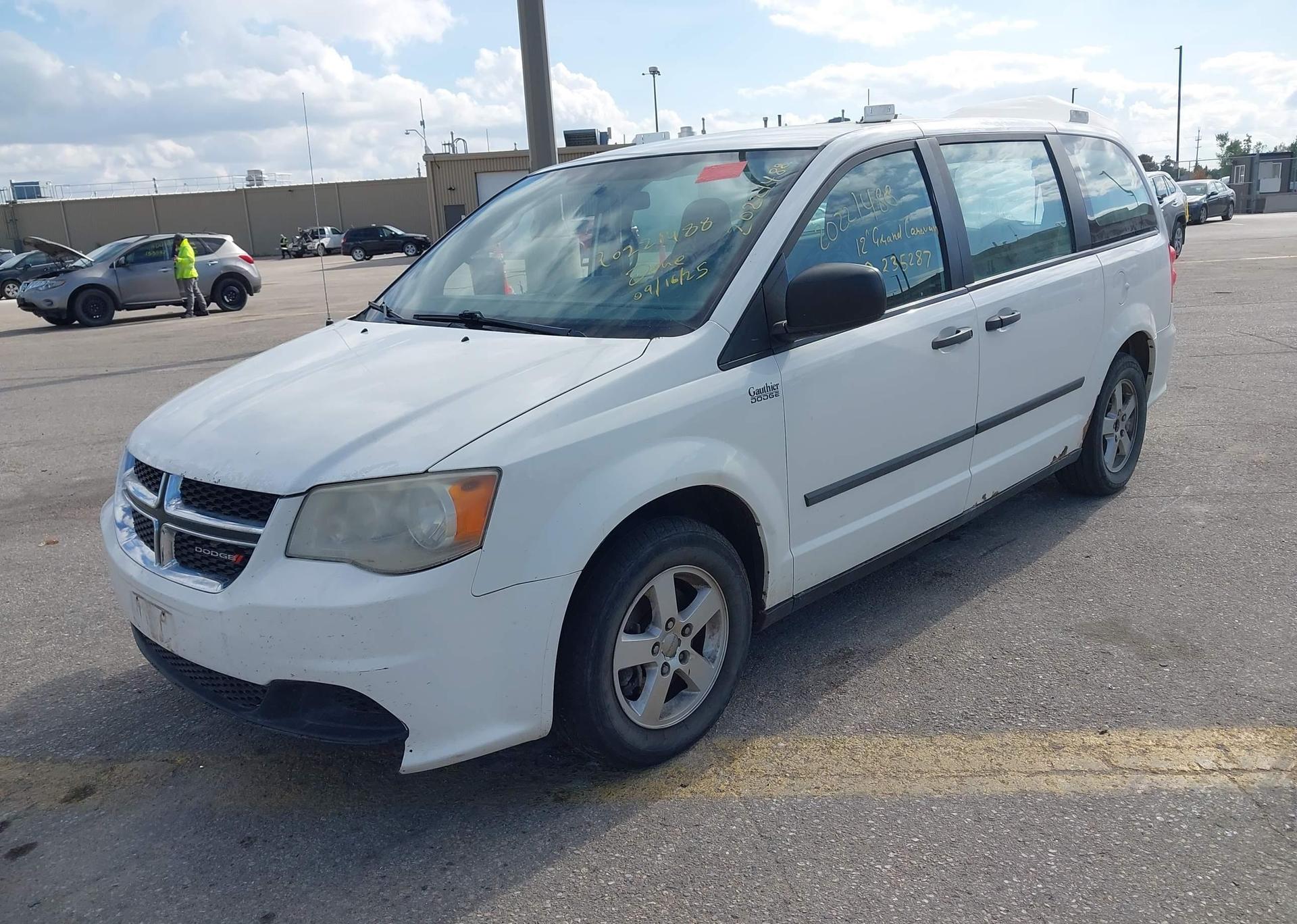 2012 DODGE GRAND CARAVAN SE