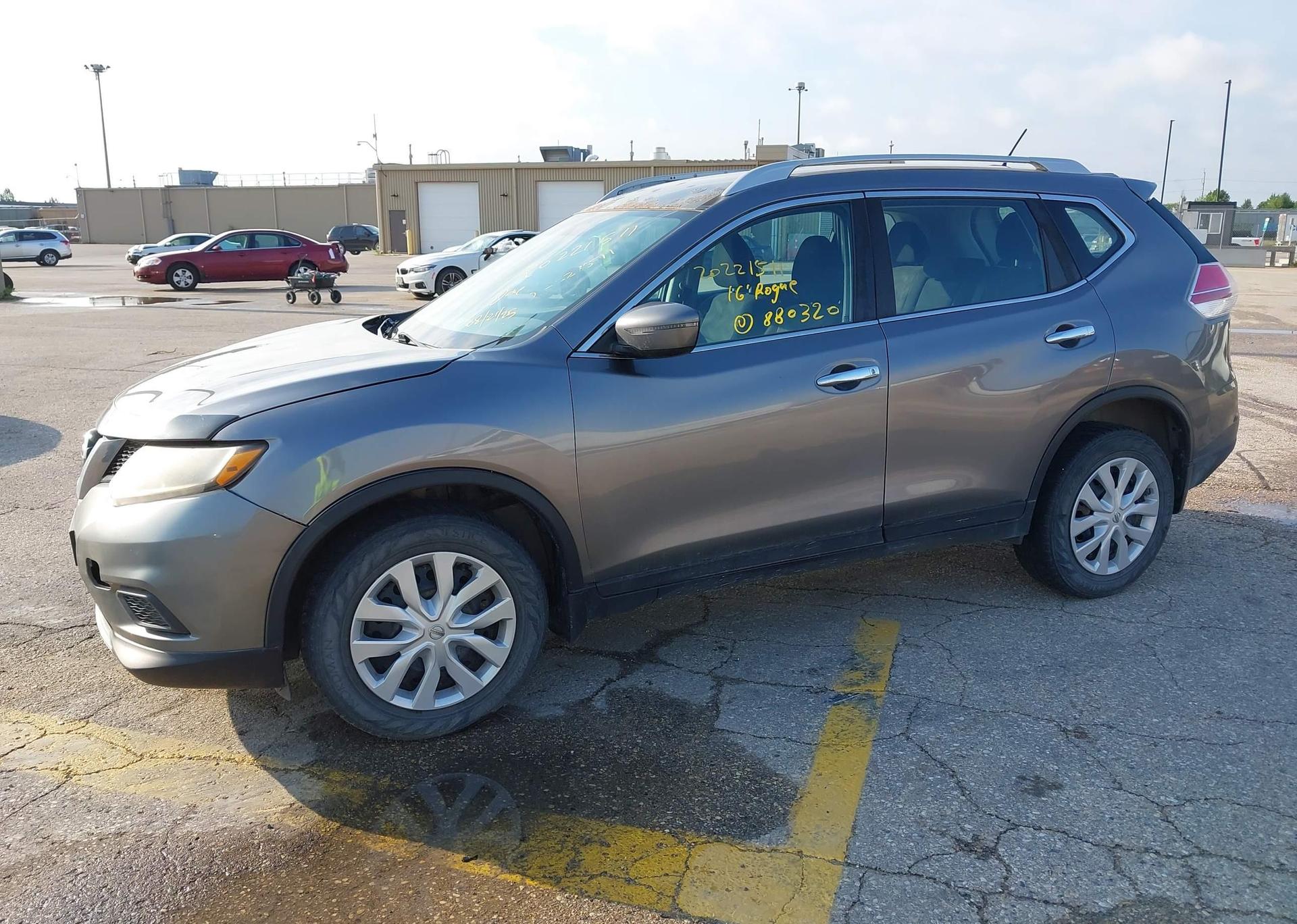 2016 NISSAN ROGUE S
