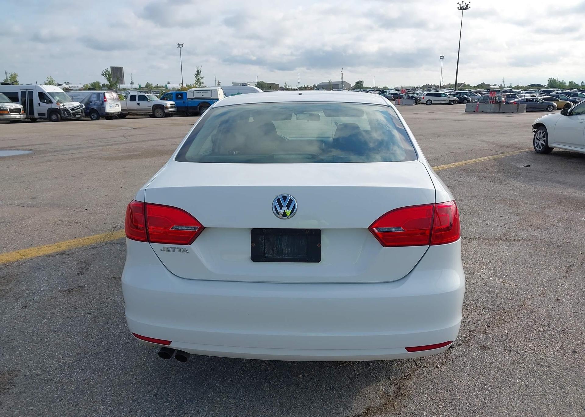2012 VOLKSWAGEN JETTA 2.0