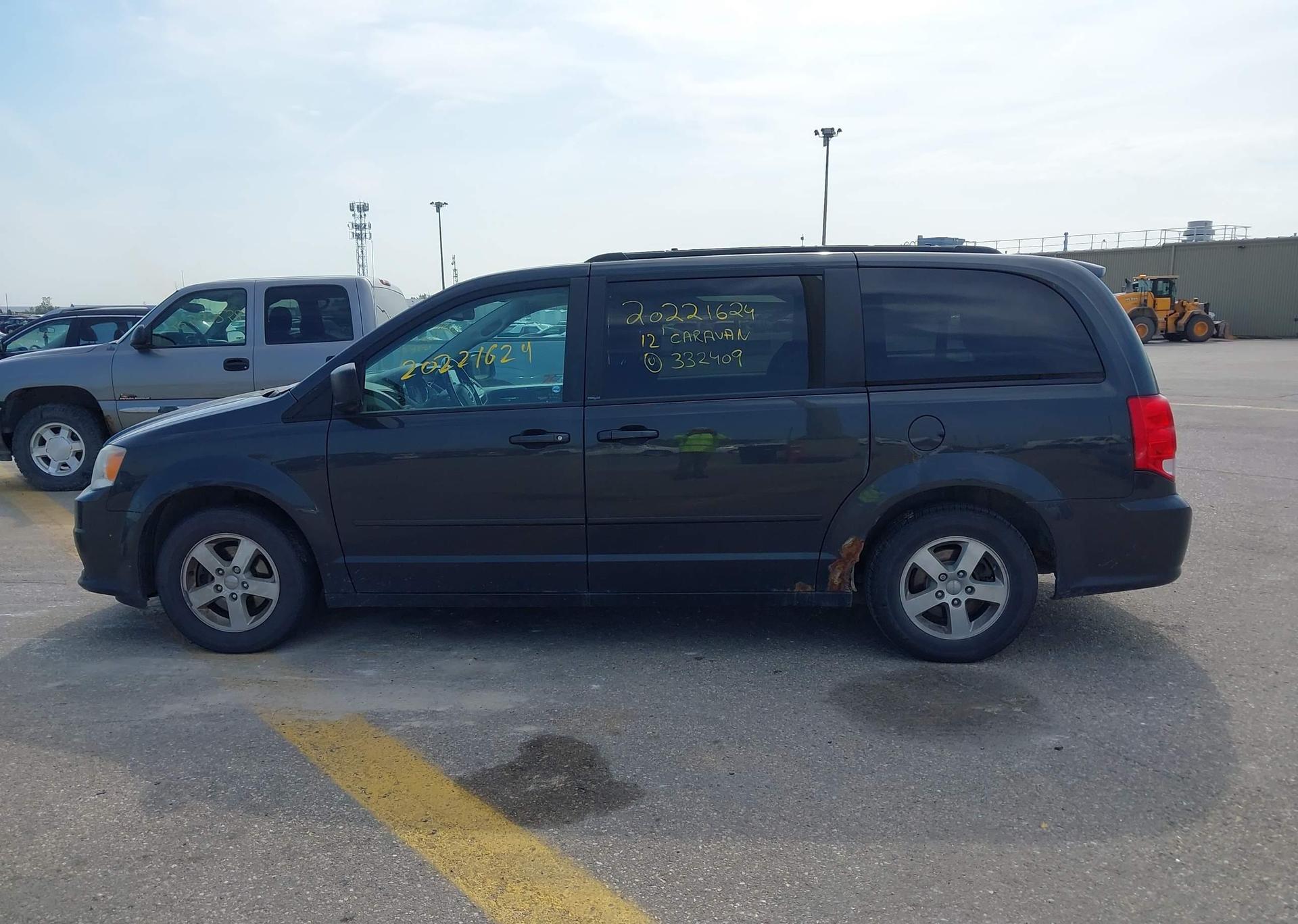 2012 DODGE GRAND CARAVAN SE
