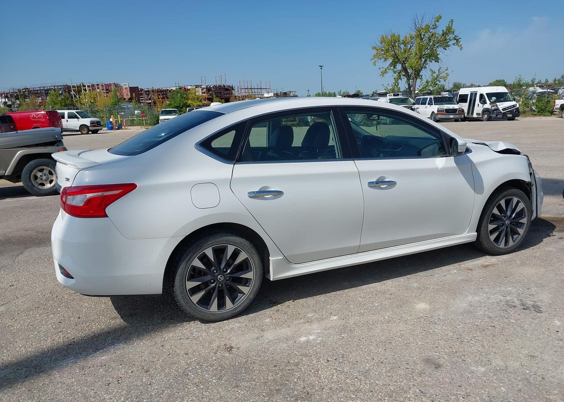 2016 NISSAN SENTRA 1.8 SR