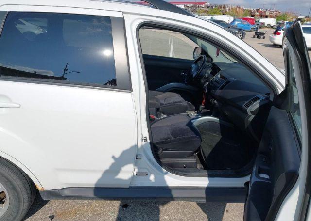 2010 MITSUBISHI OUTLANDER ES
