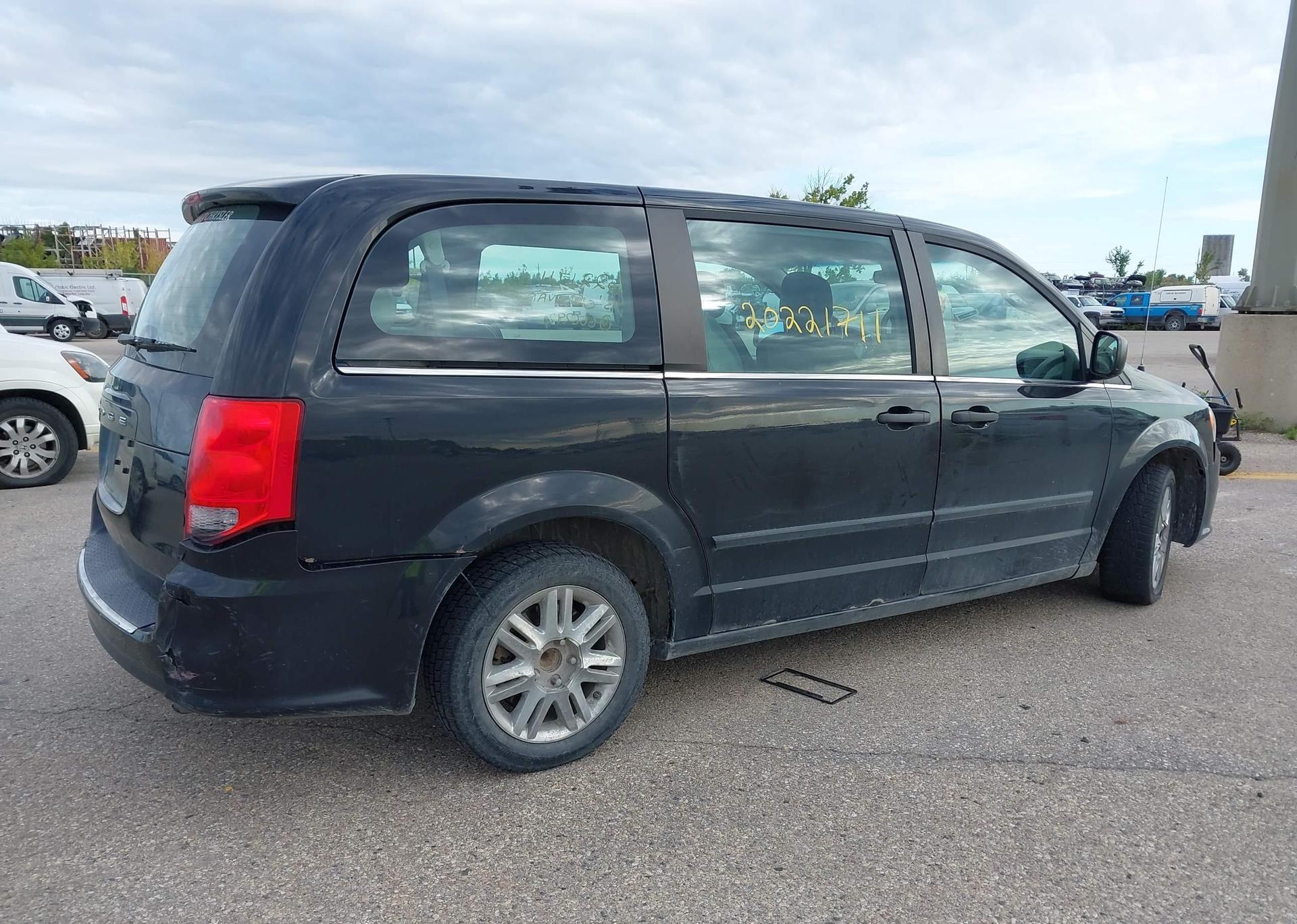 2015 DODGE GRAND CARAVAN SE