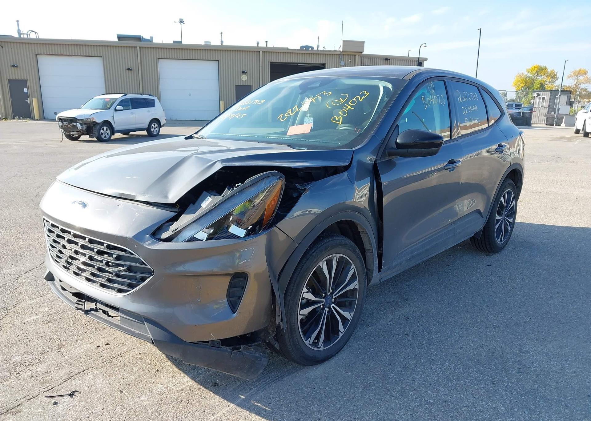 2022 FORD ESCAPE SE