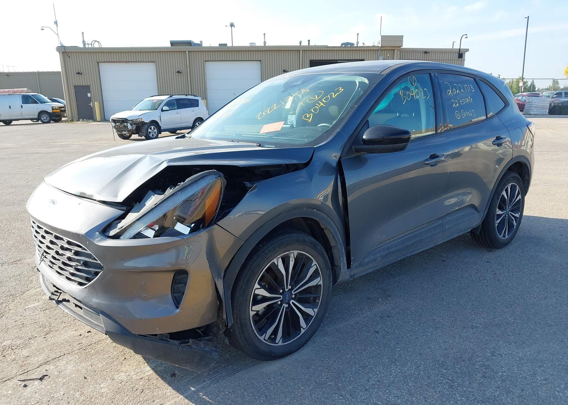 2022 FORD ESCAPE SE
