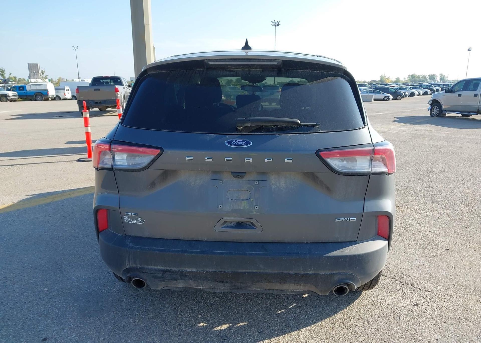 2022 FORD ESCAPE SE