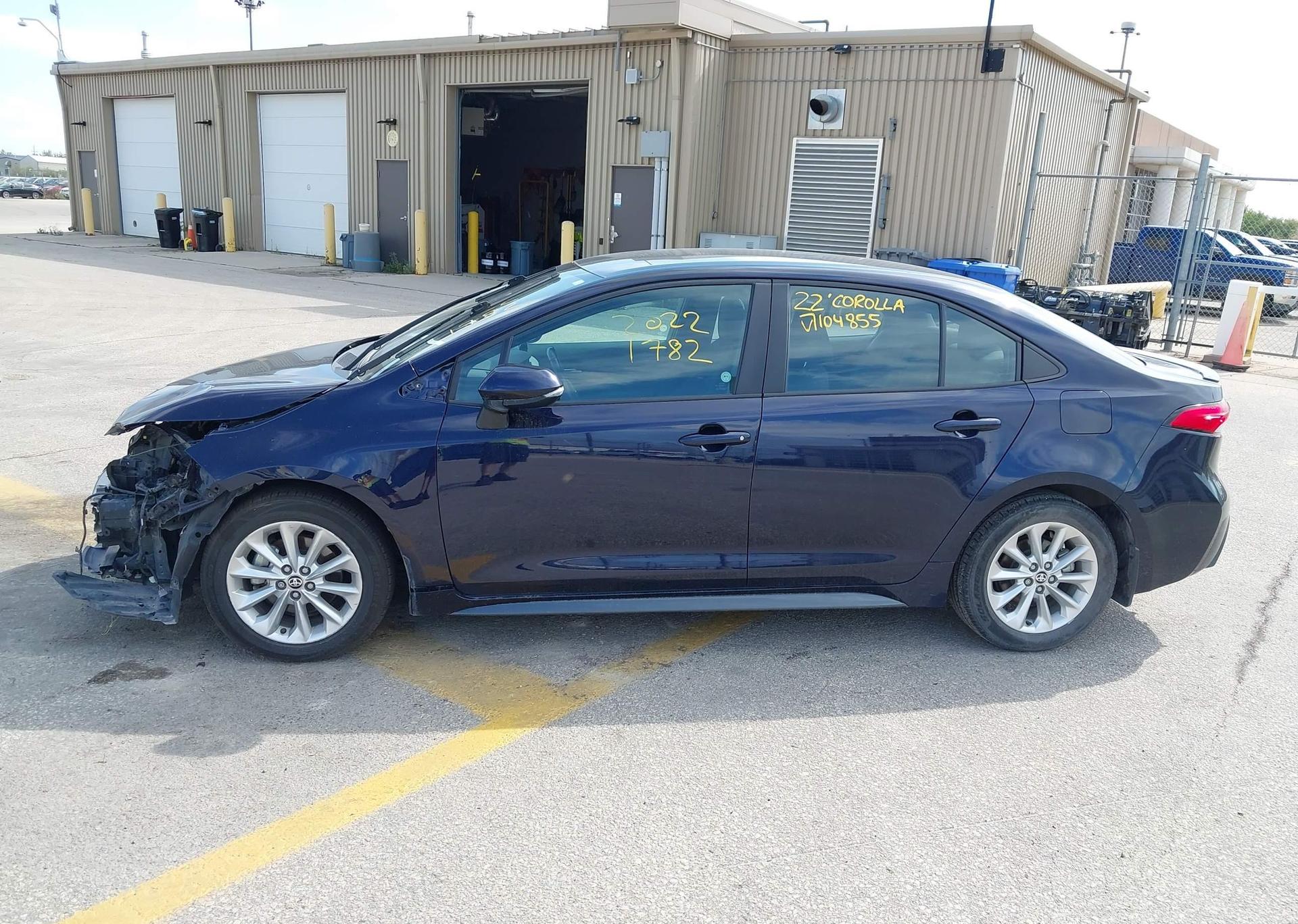 2022 TOYOTA COROLLA SE