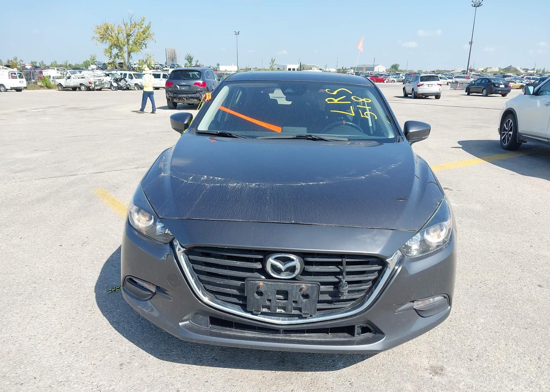 2018 MAZDA MAZDA3 SPORT GS SKY