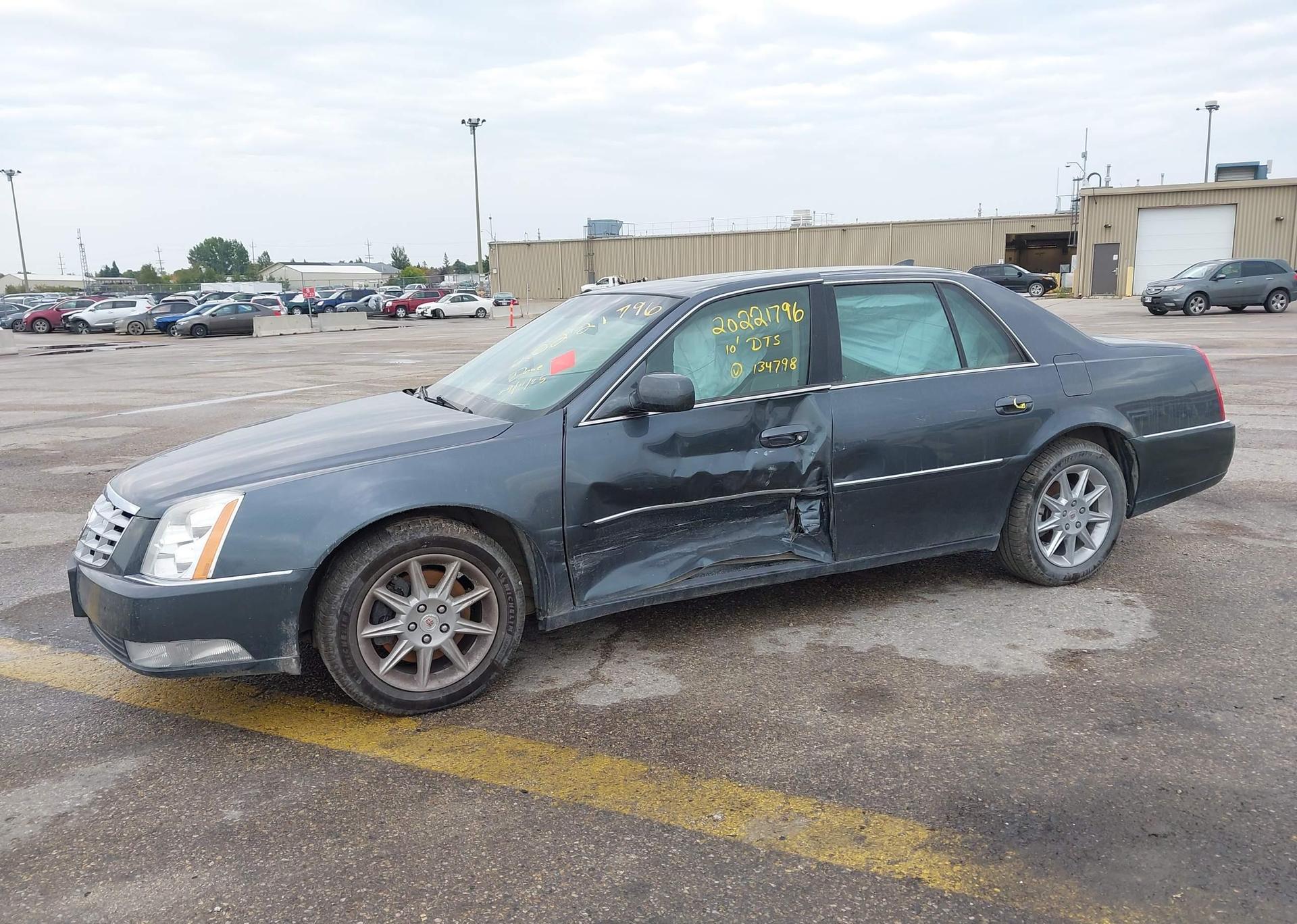 2010 CADILLAC DTS