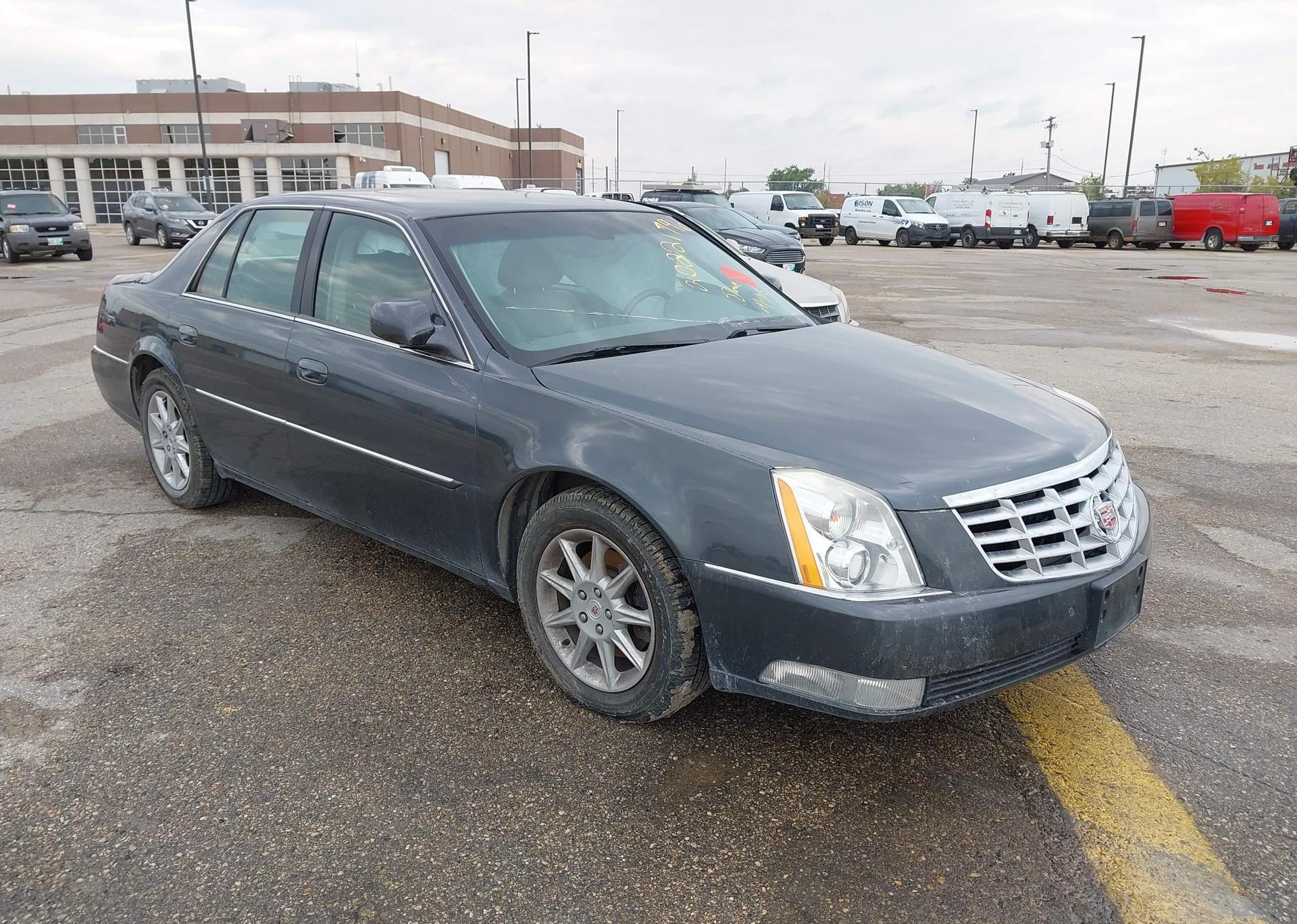 2010 CADILLAC DTS