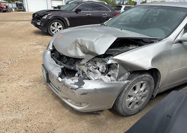2004 TOYOTA CAMRY LE