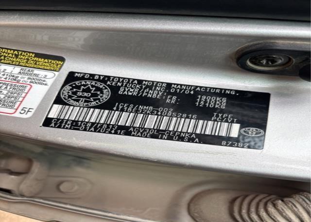 2004 TOYOTA CAMRY LE