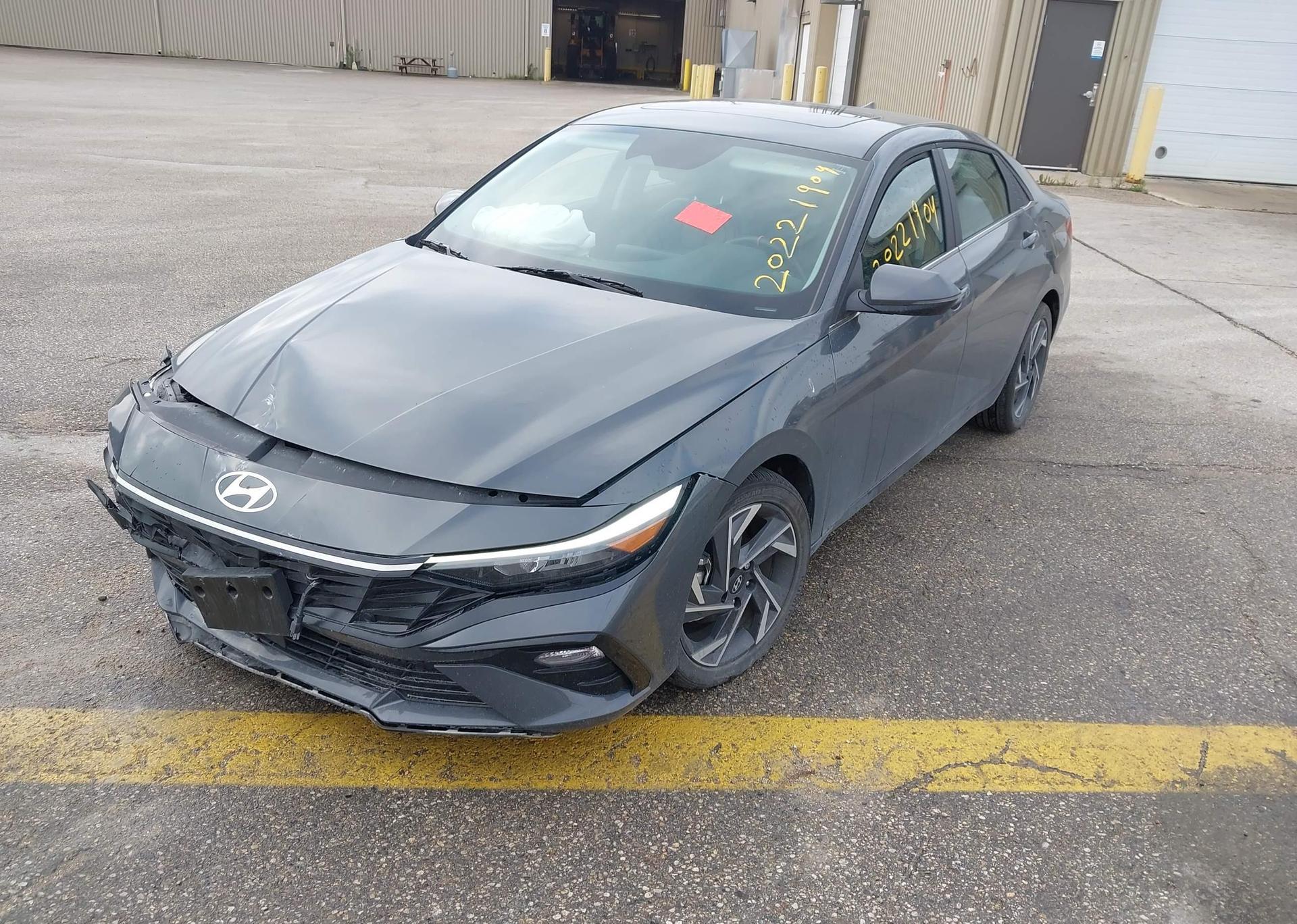 2025 HYUNDAI ELANTRA LUXURY