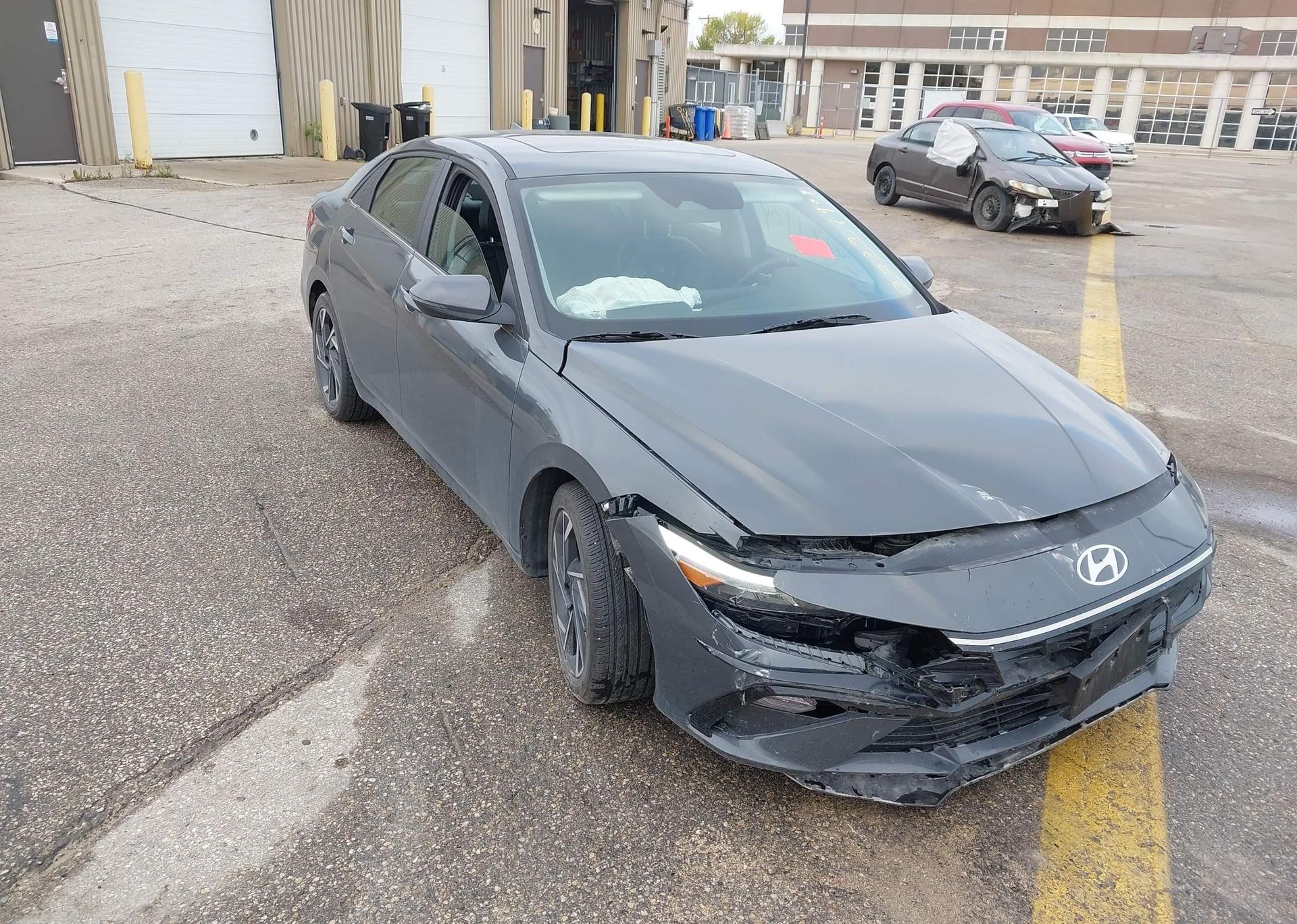 2025 HYUNDAI ELANTRA LUXURY