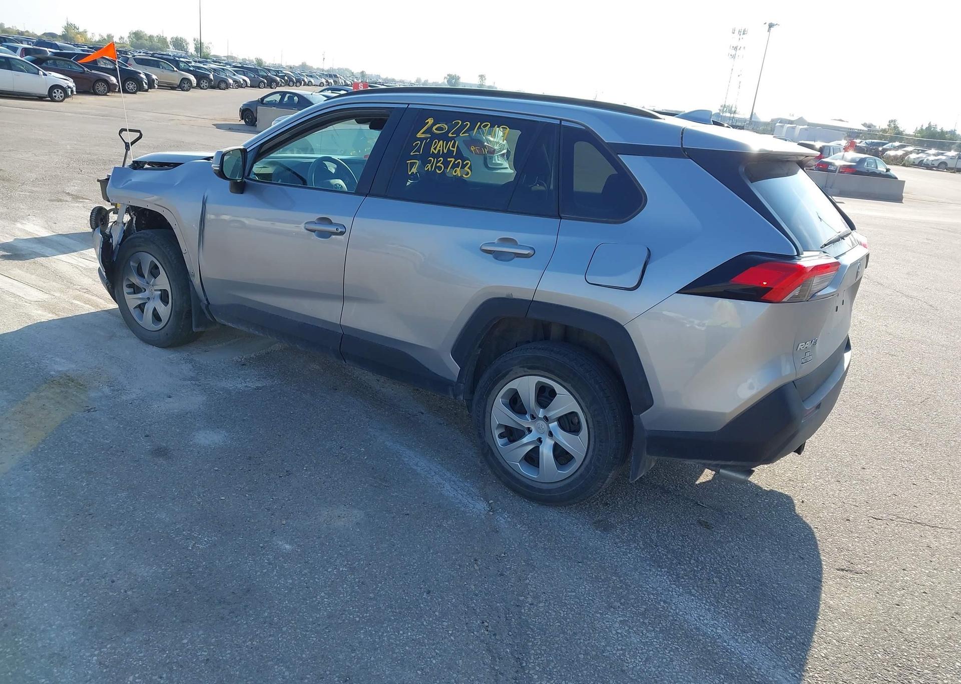 2021 TOYOTA RAV4 LE