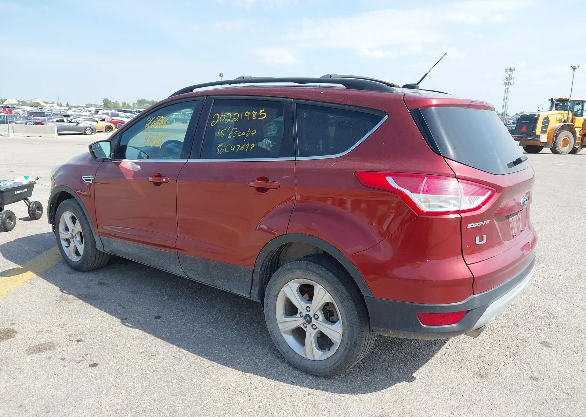2015 FORD ESCAPE SE