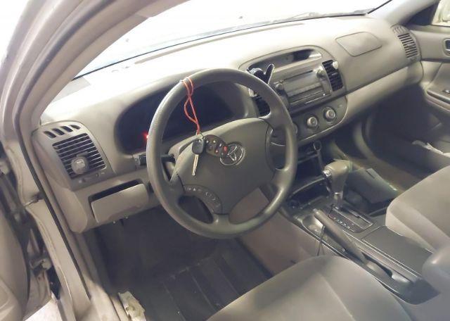 2005 TOYOTA CAMRY LE