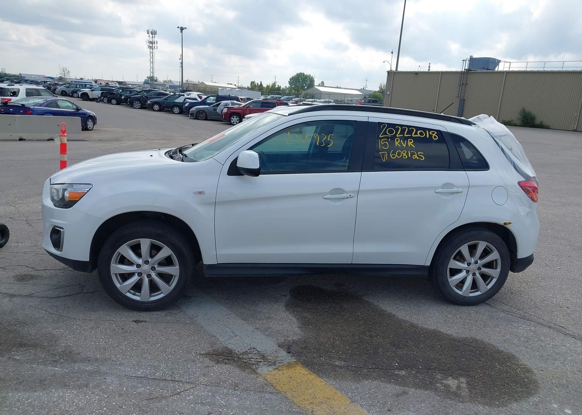 2015 MITSUBISHI RVR SE