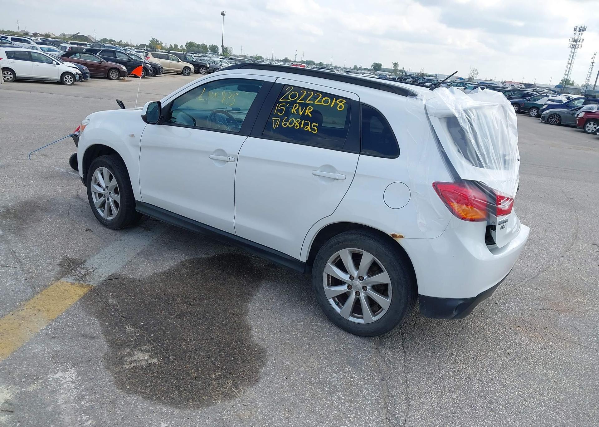2015 MITSUBISHI RVR SE