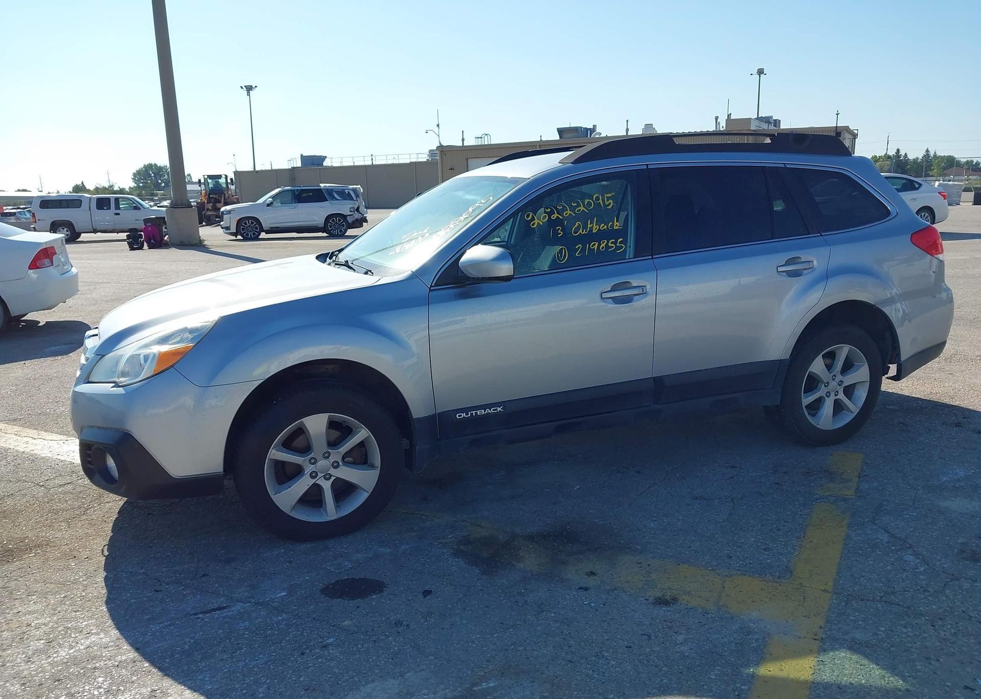 2013 SUBARU OUTBACK 2.5I
