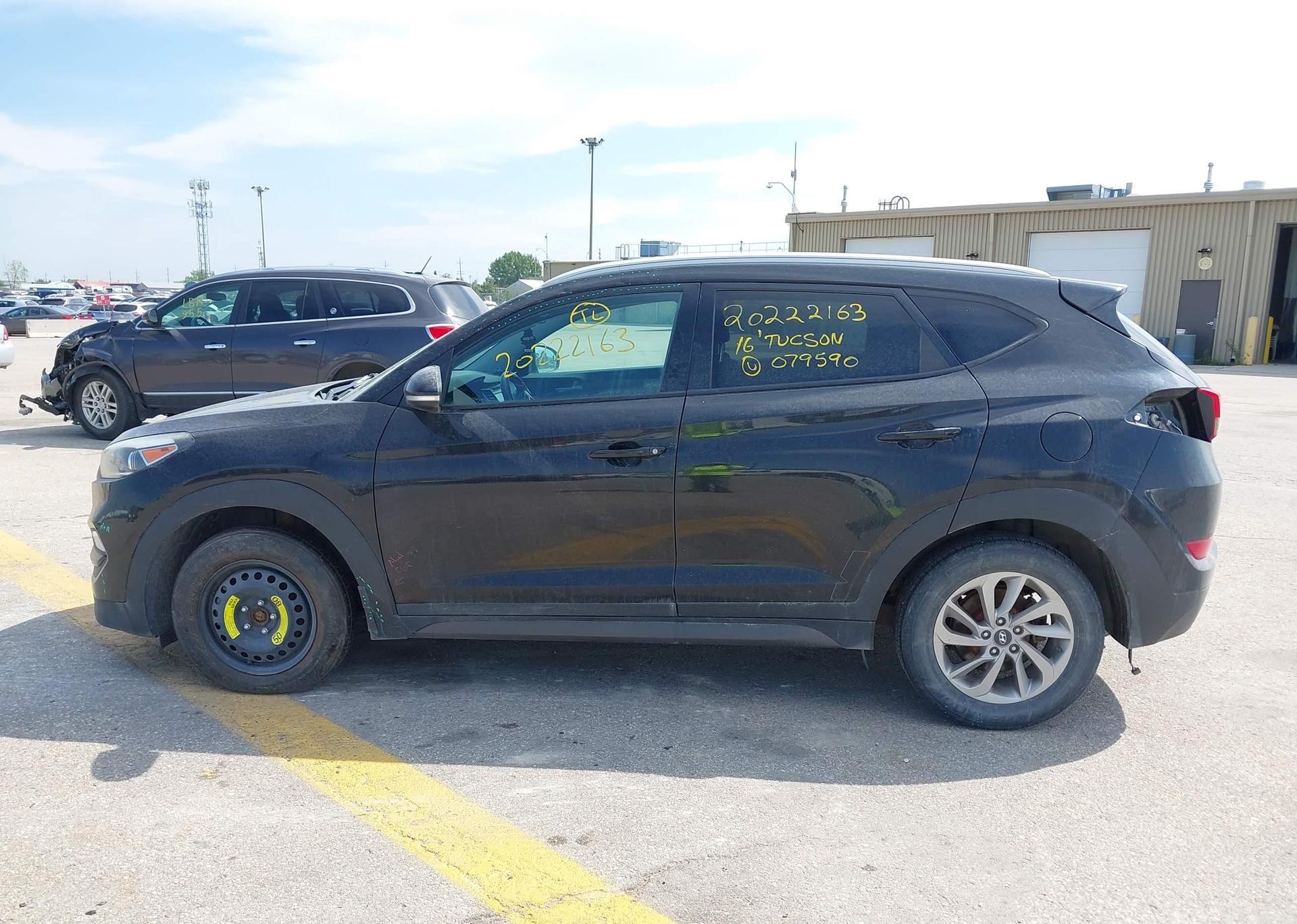 2016 HYUNDAI TUCSON