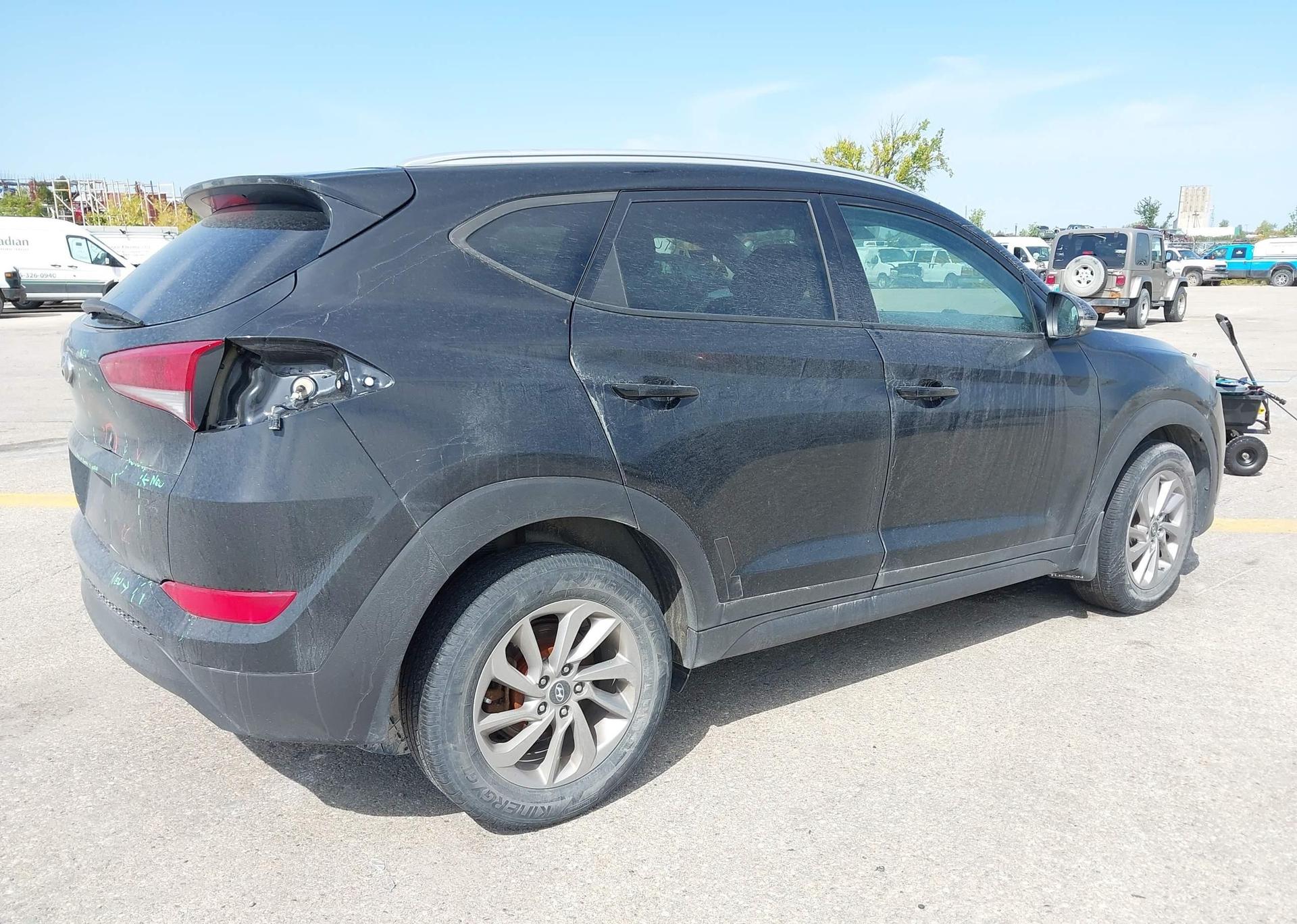 2016 HYUNDAI TUCSON