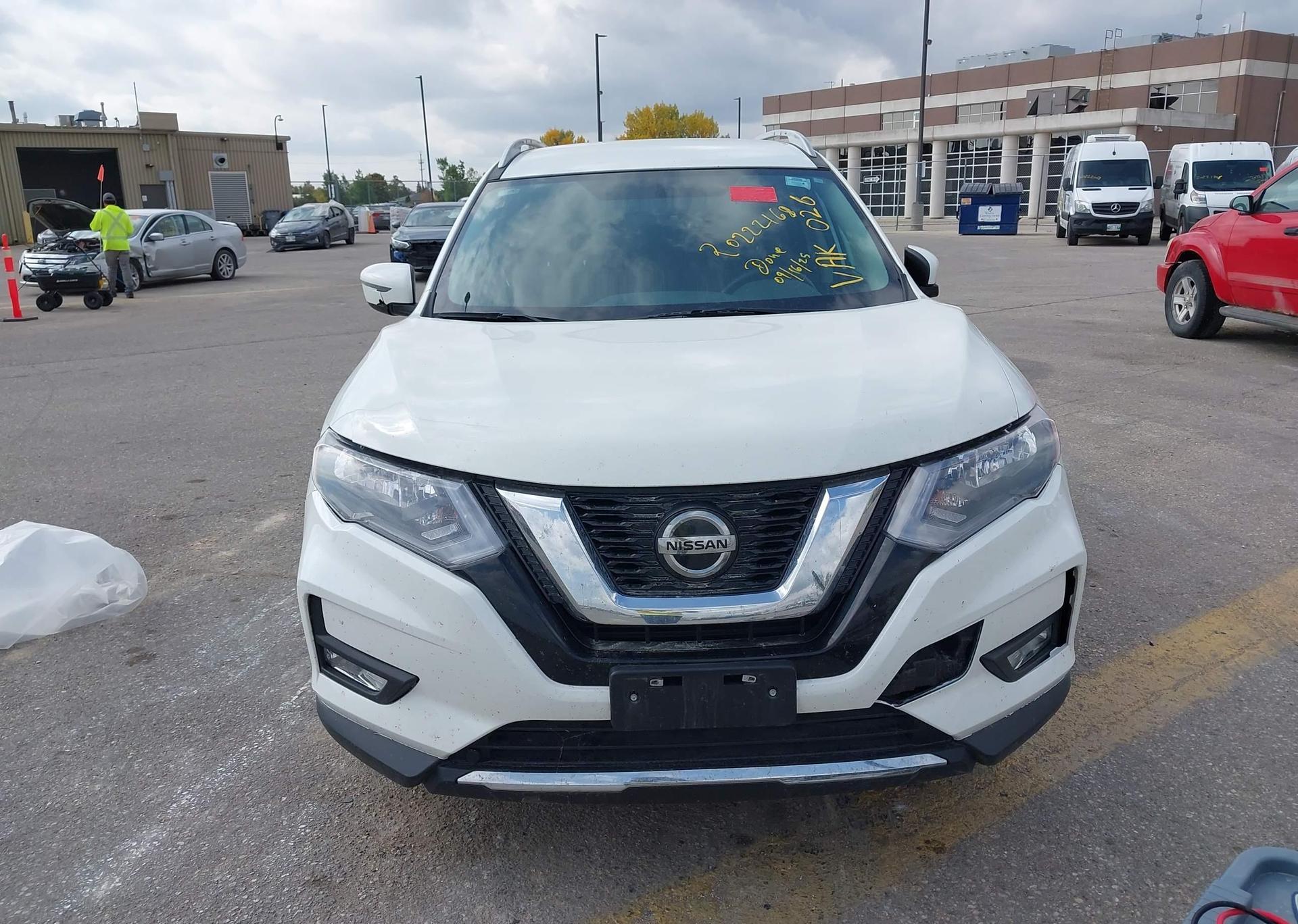 2018 NISSAN ROGUE SV