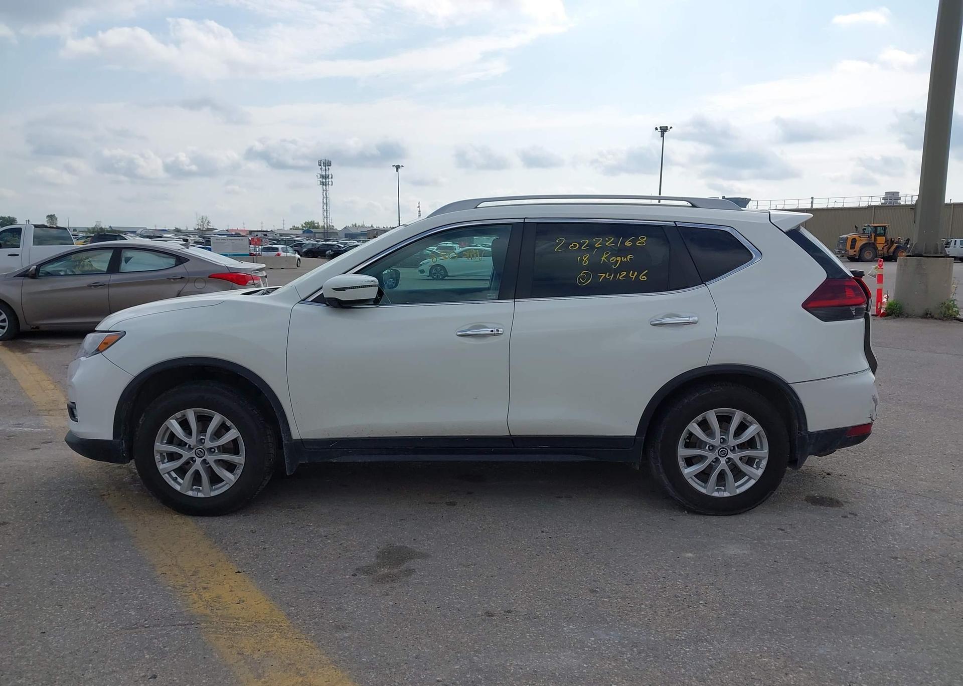 2018 NISSAN ROGUE SV