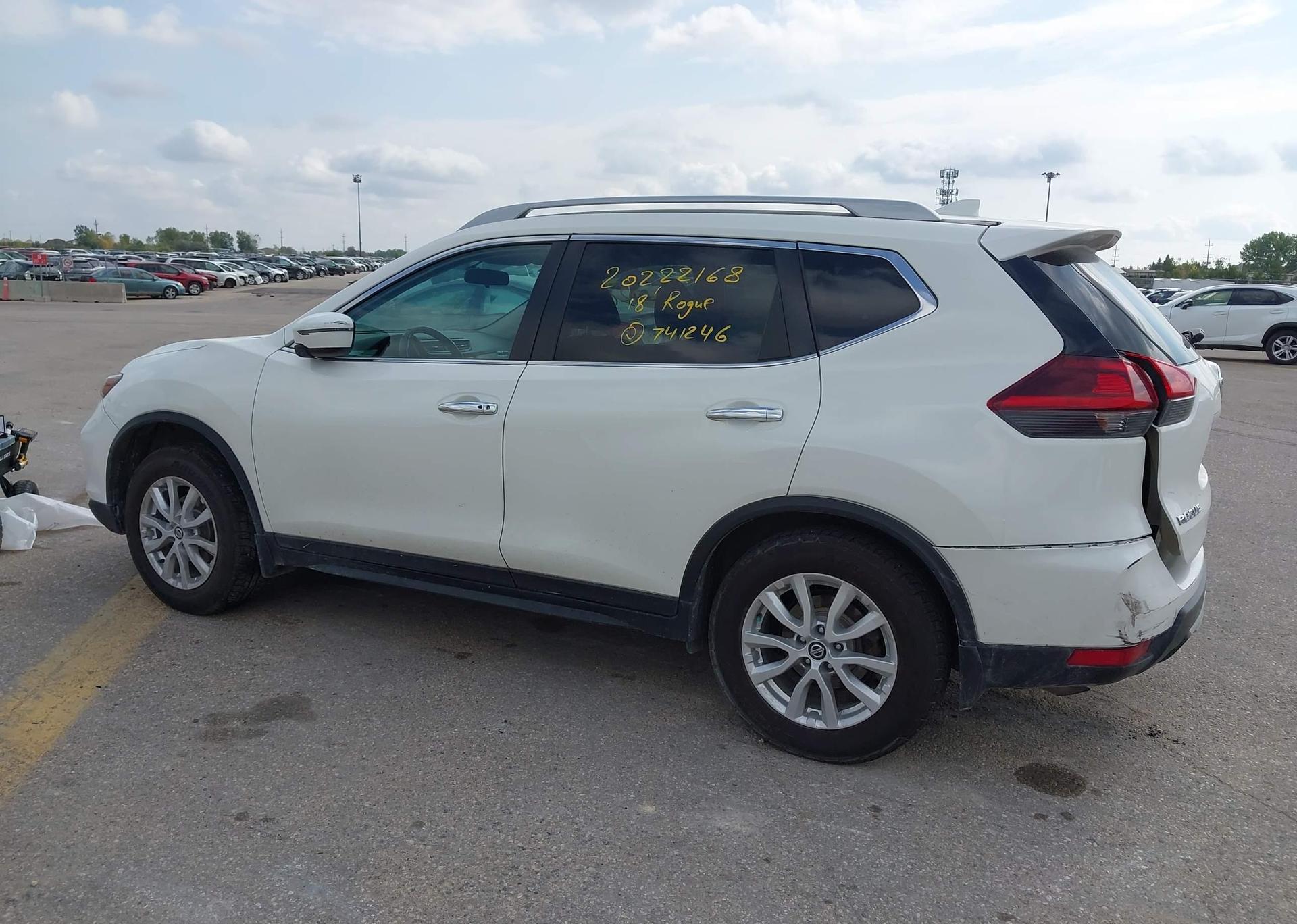 2018 NISSAN ROGUE SV