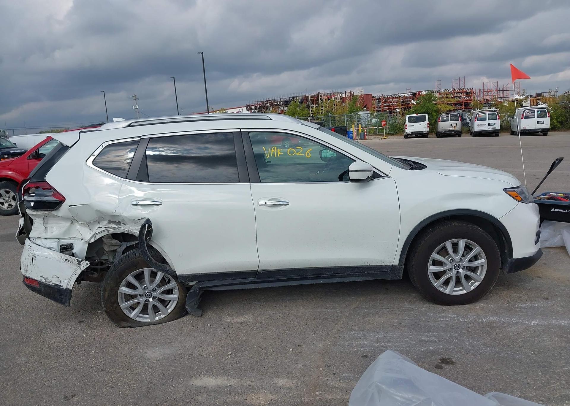 2018 NISSAN ROGUE SV