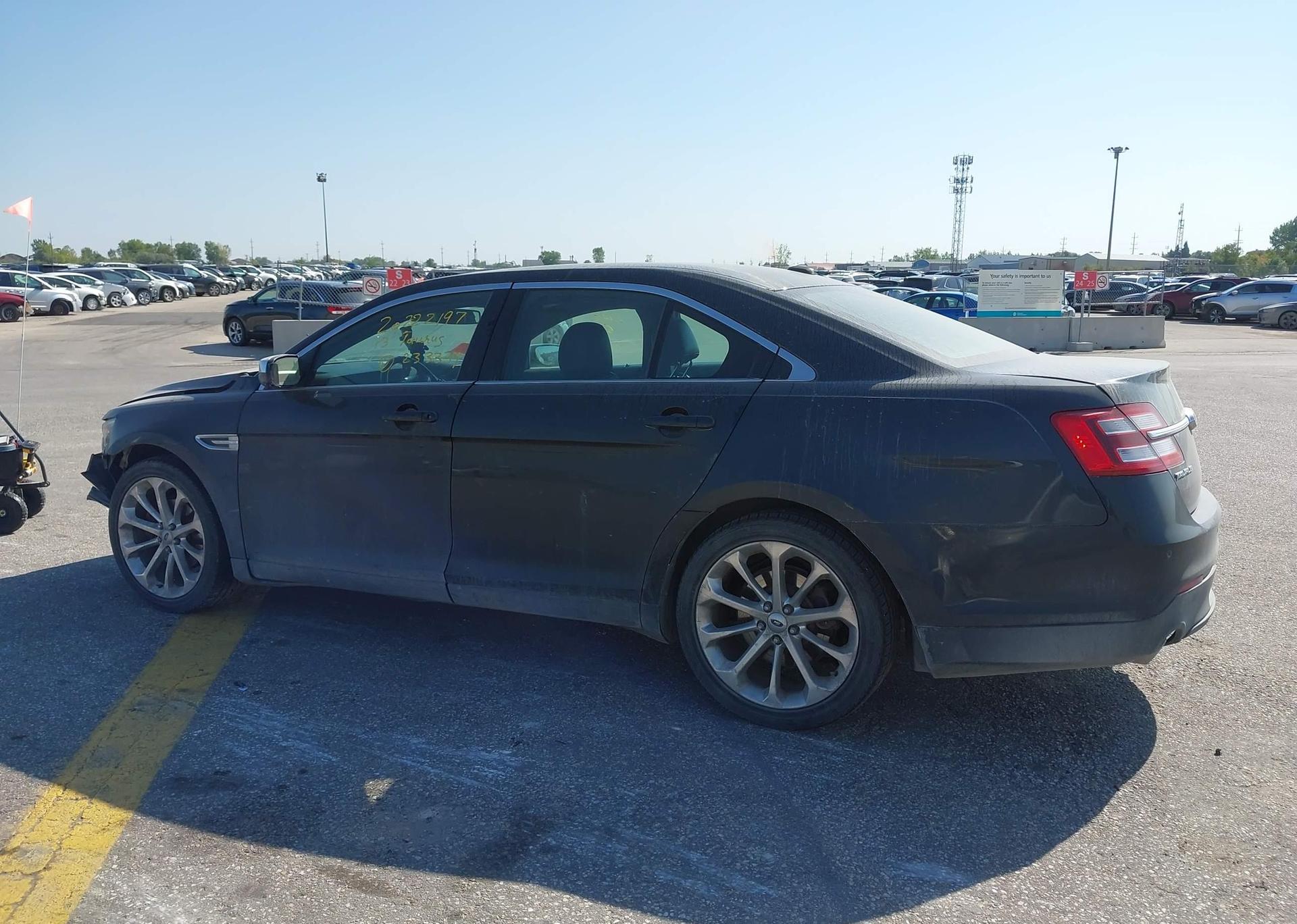 2013 FORD TAURUS LIMITED