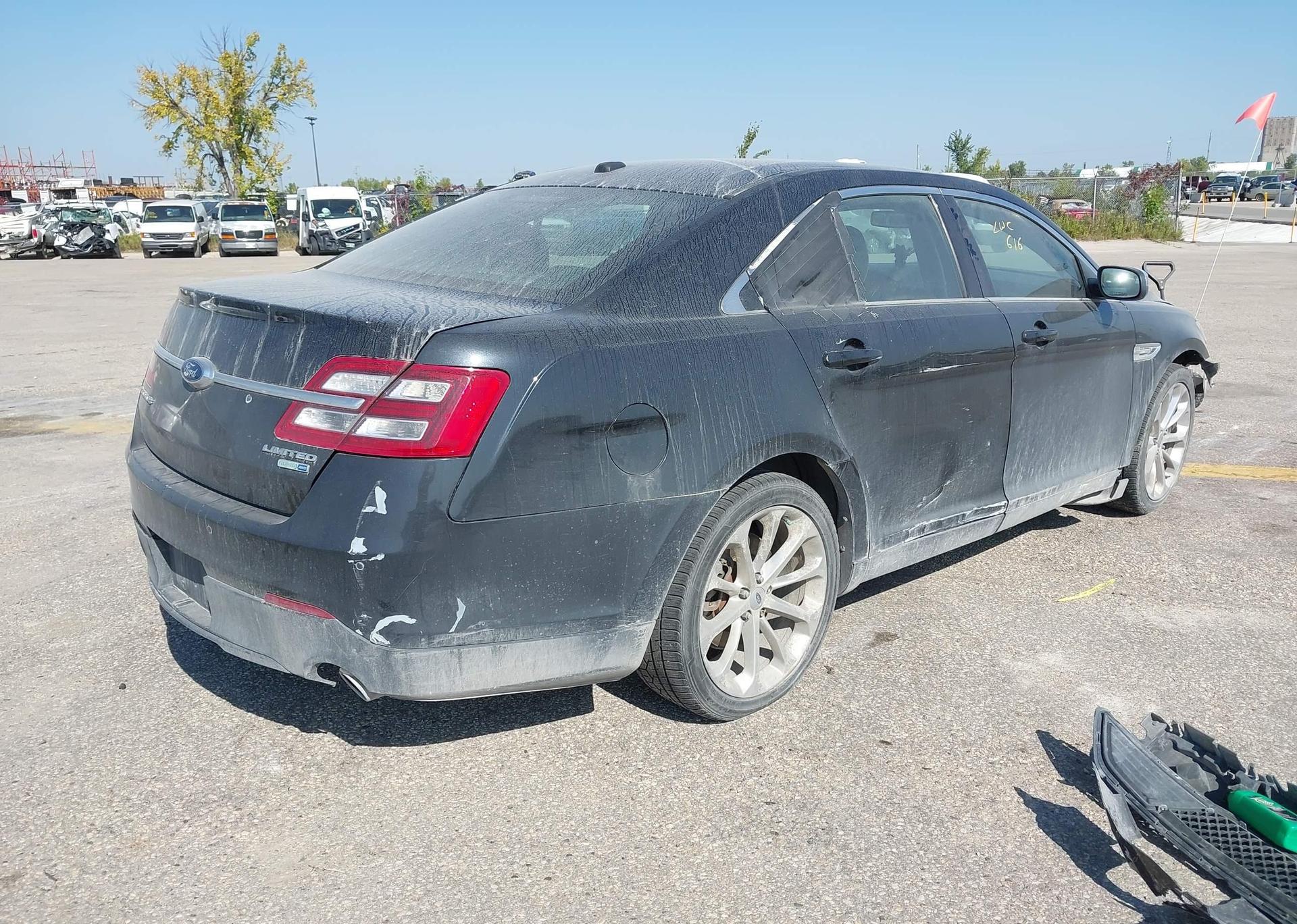 2013 FORD TAURUS LIMITED