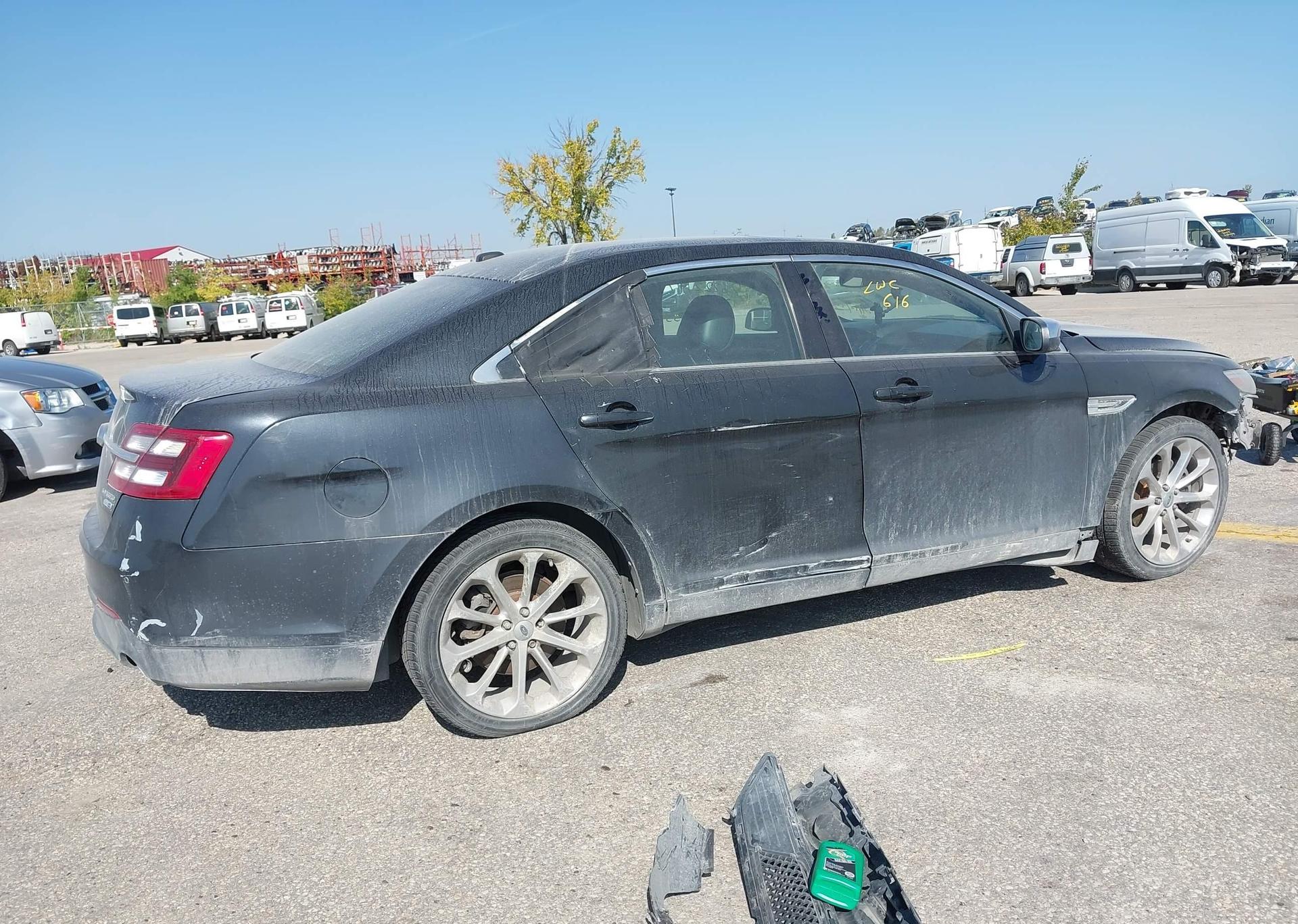 2013 FORD TAURUS LIMITED