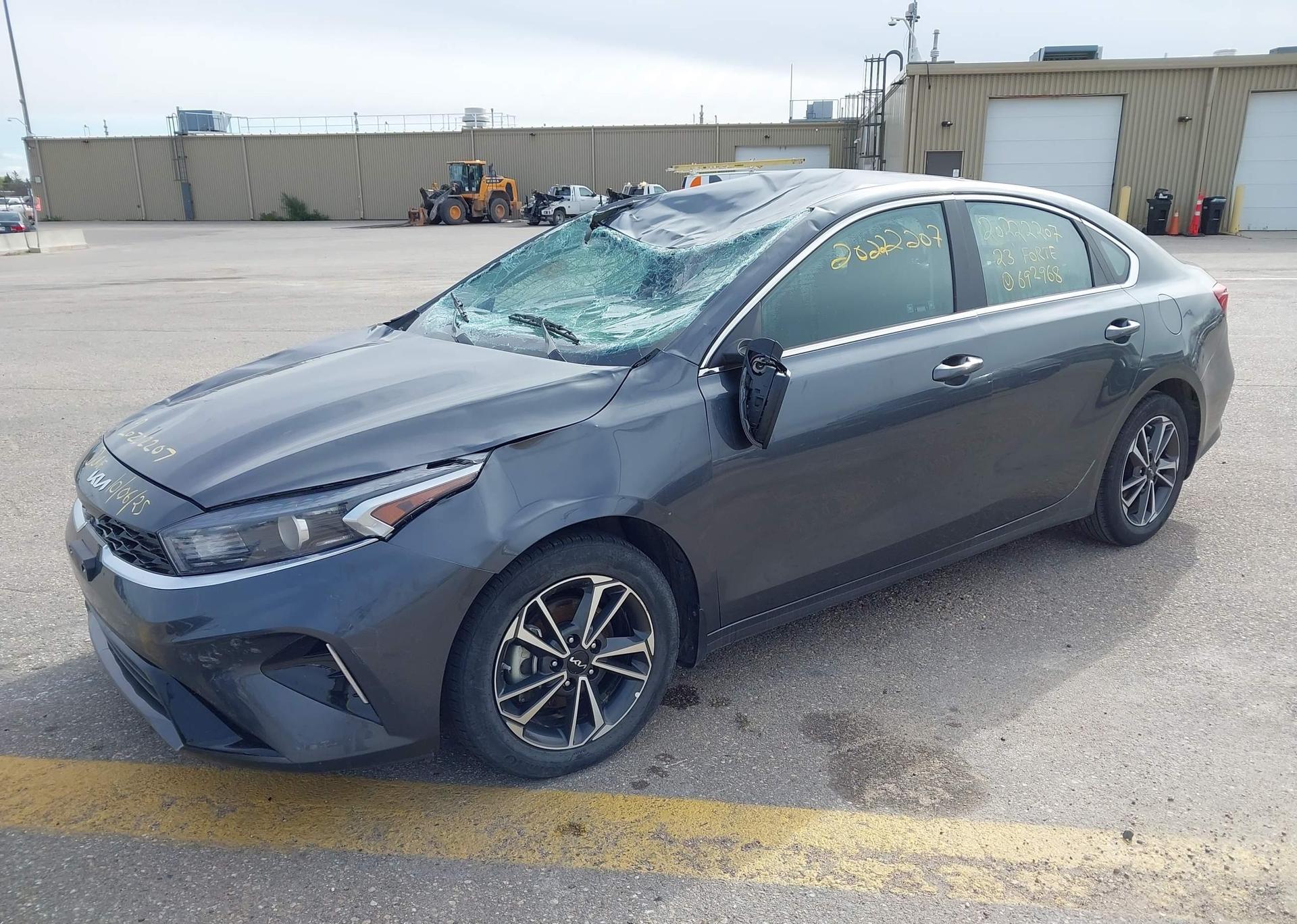 2023 KIA FORTE EX