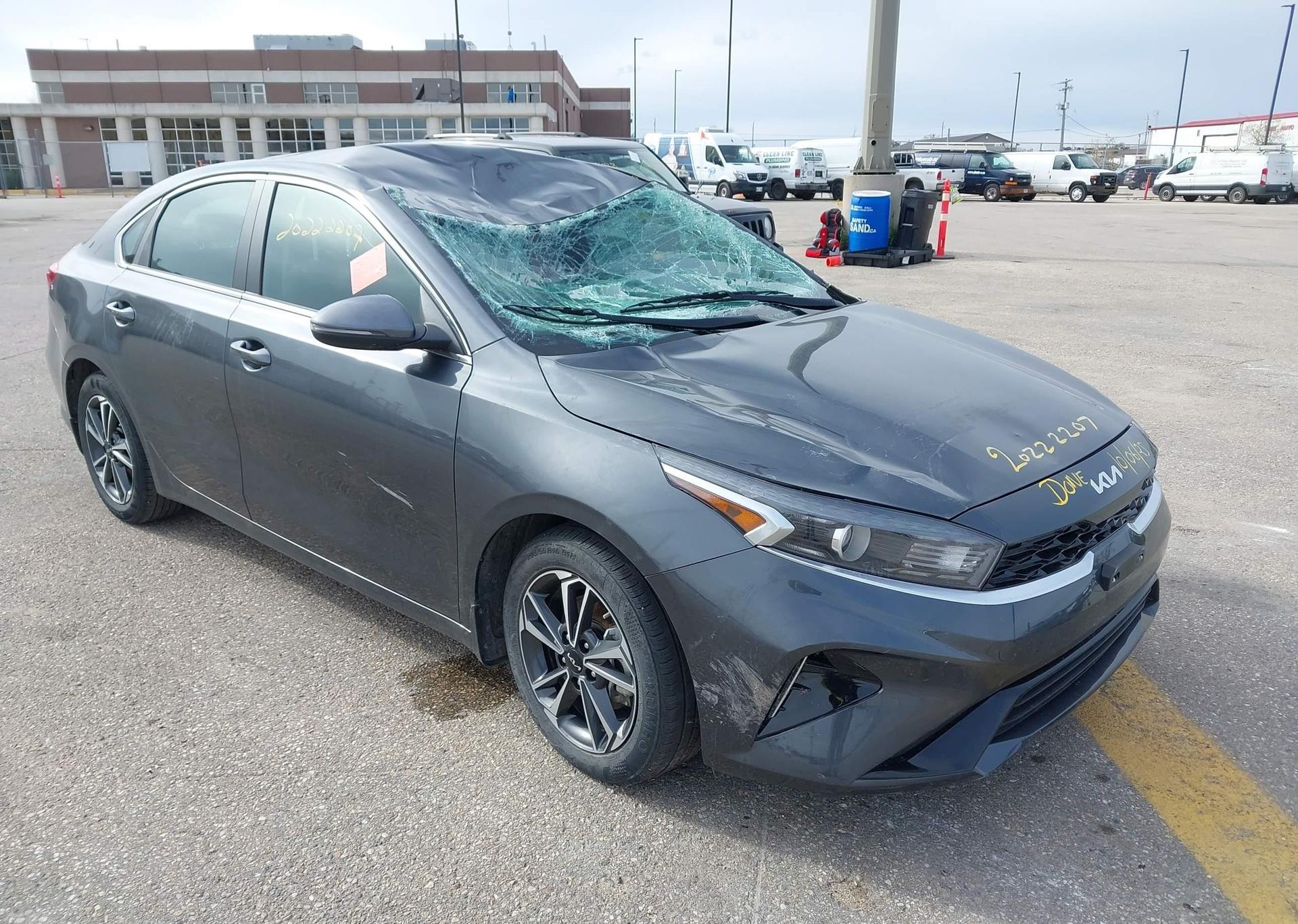2023 KIA FORTE EX