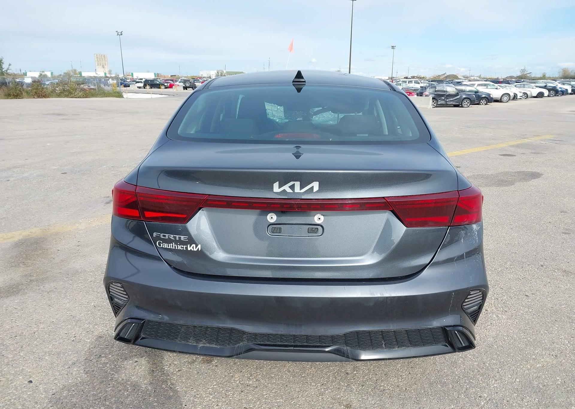 2023 KIA FORTE EX