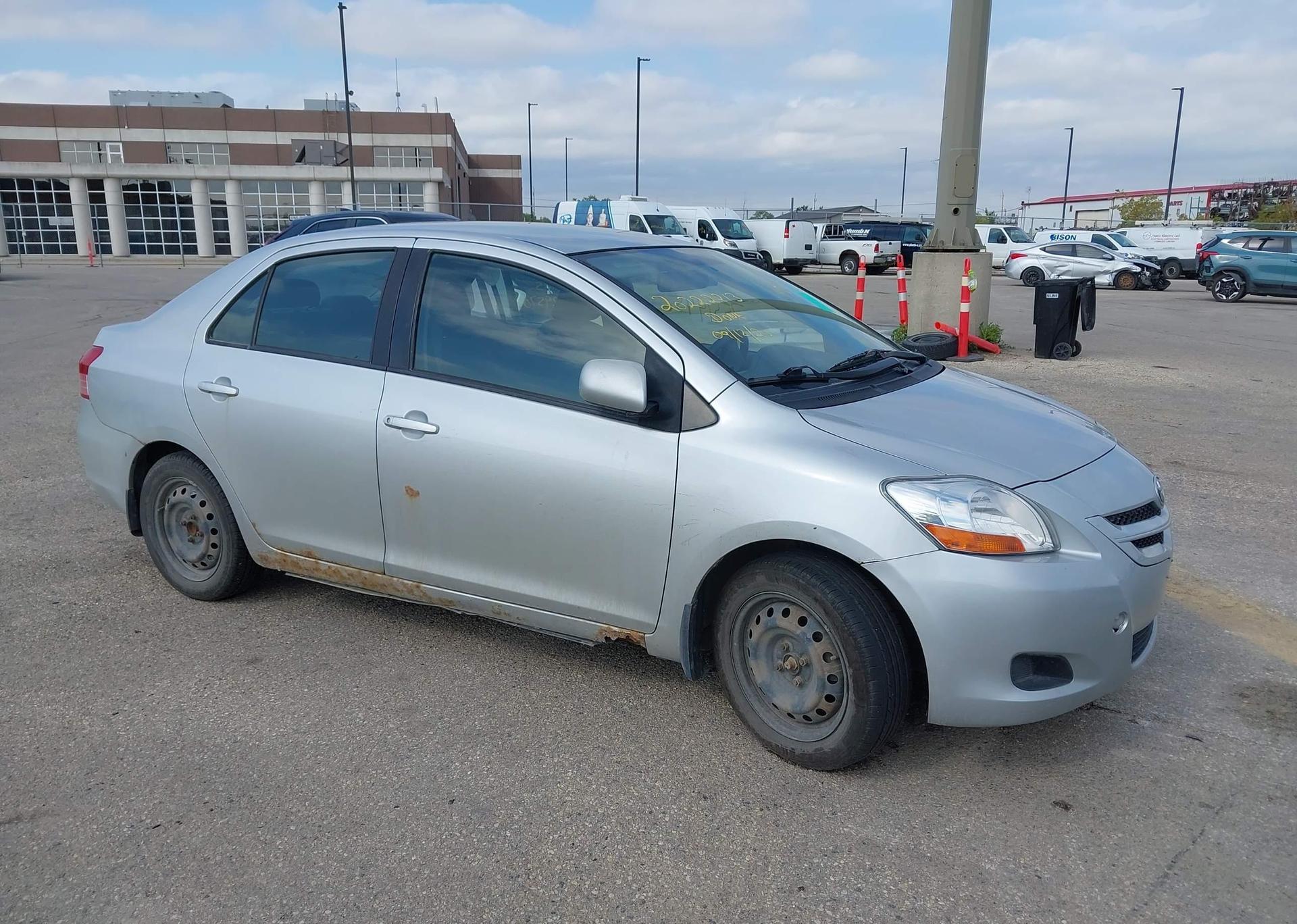 2008 TOYOTA YARIS