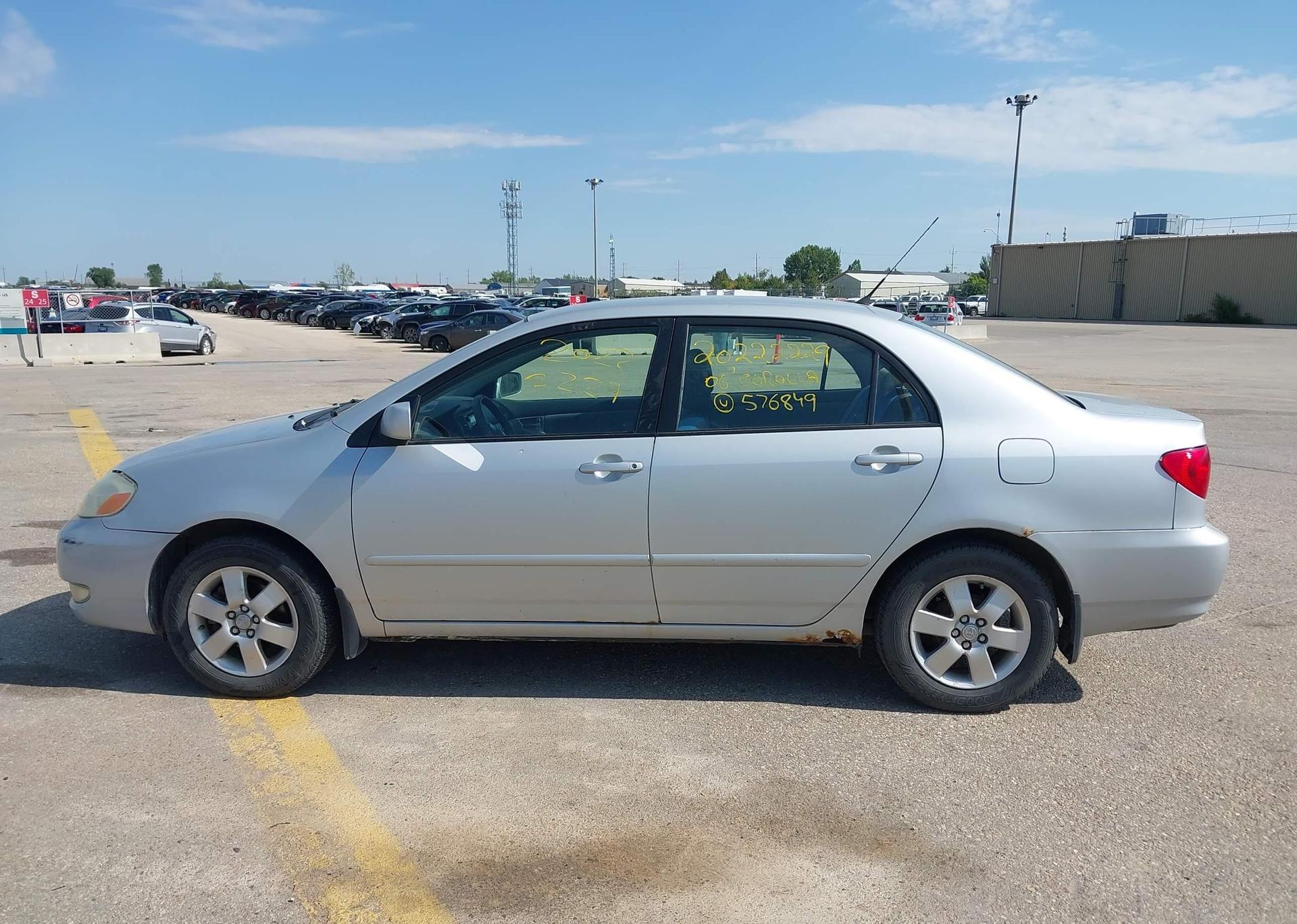 2006 TOYOTA COROLLA LE