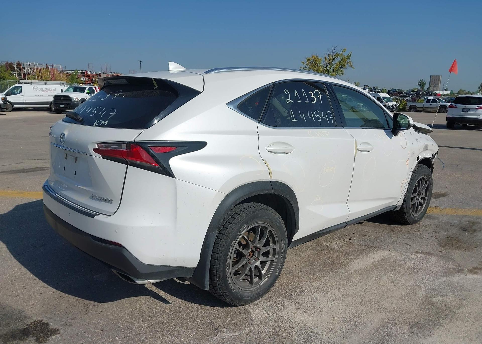 2015 LEXUS NX200T