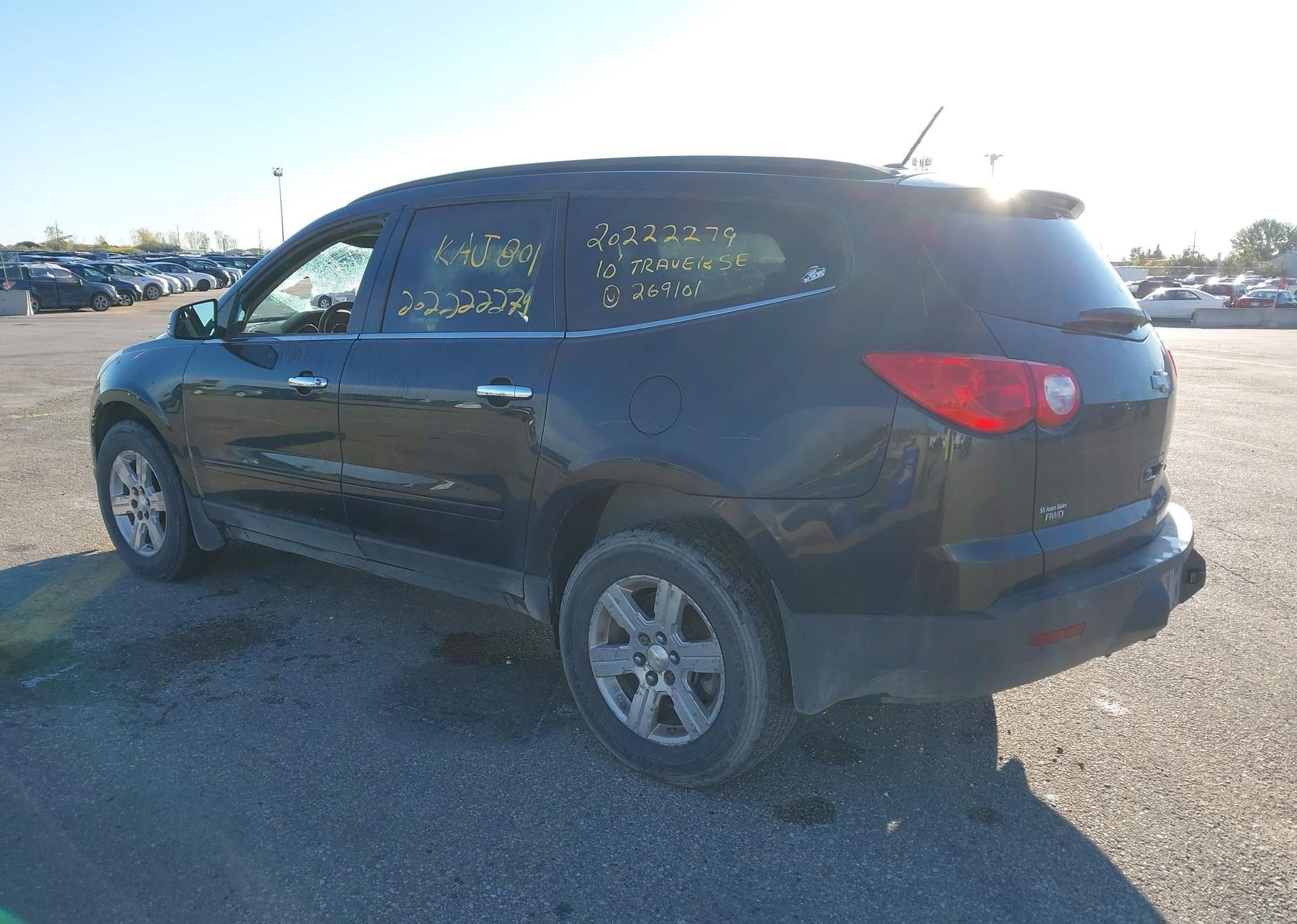 2010 CHEVROLET TRAVERSE LT