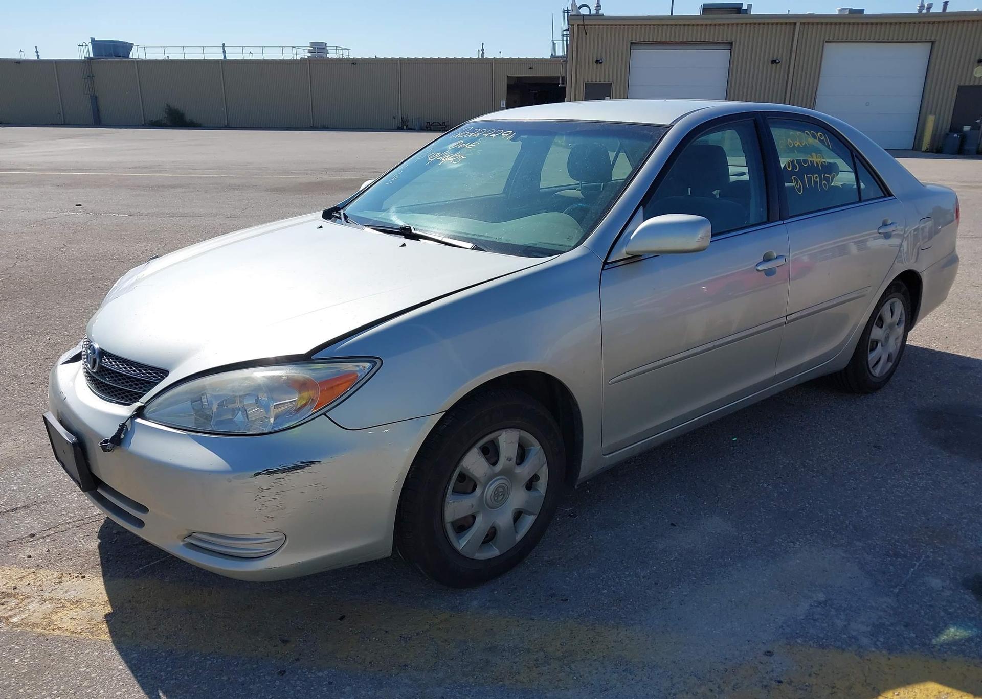 2003 TOYOTA CAMRY SE