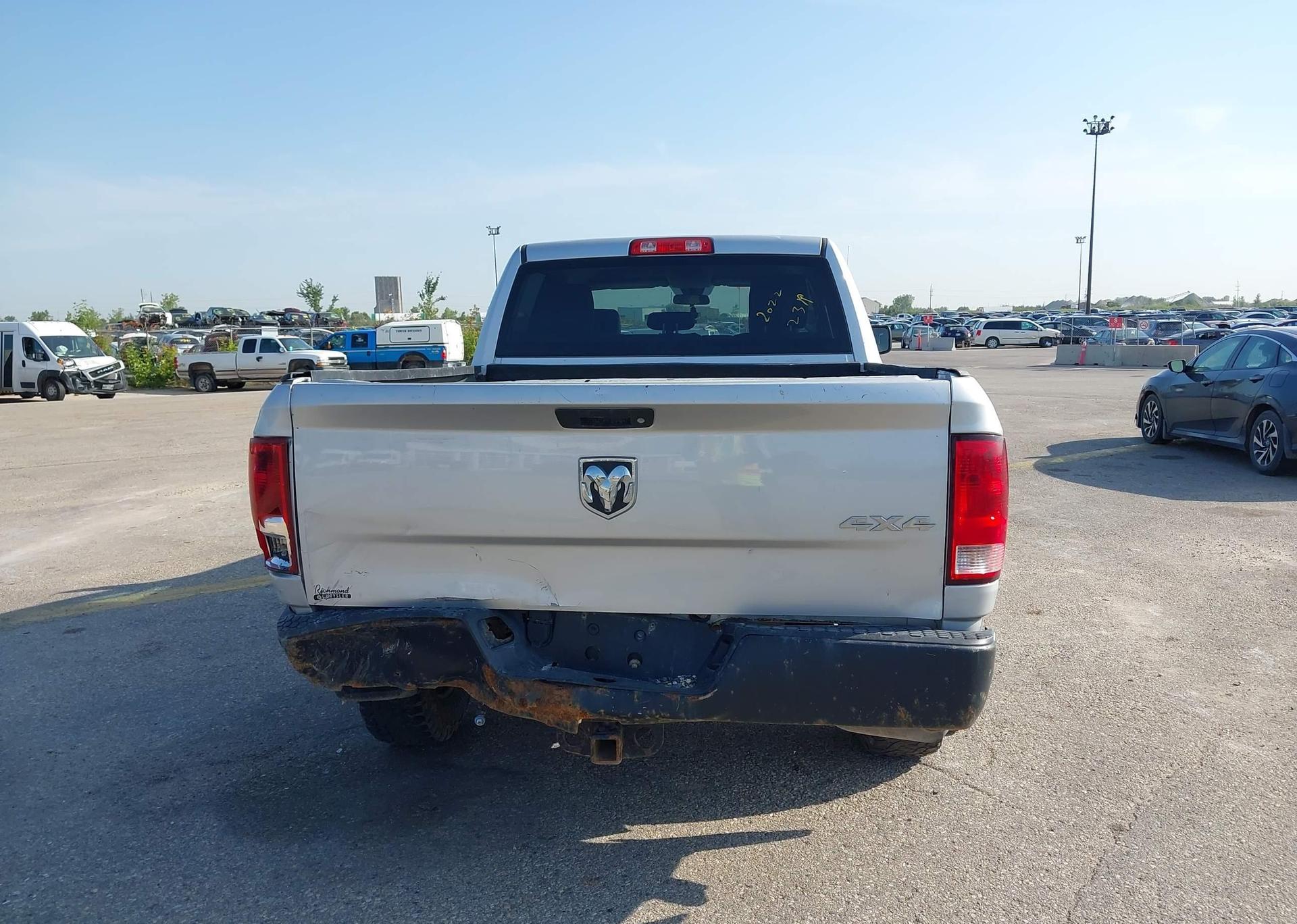 2017 DODGE RAM 1500 SLT CREW CAB