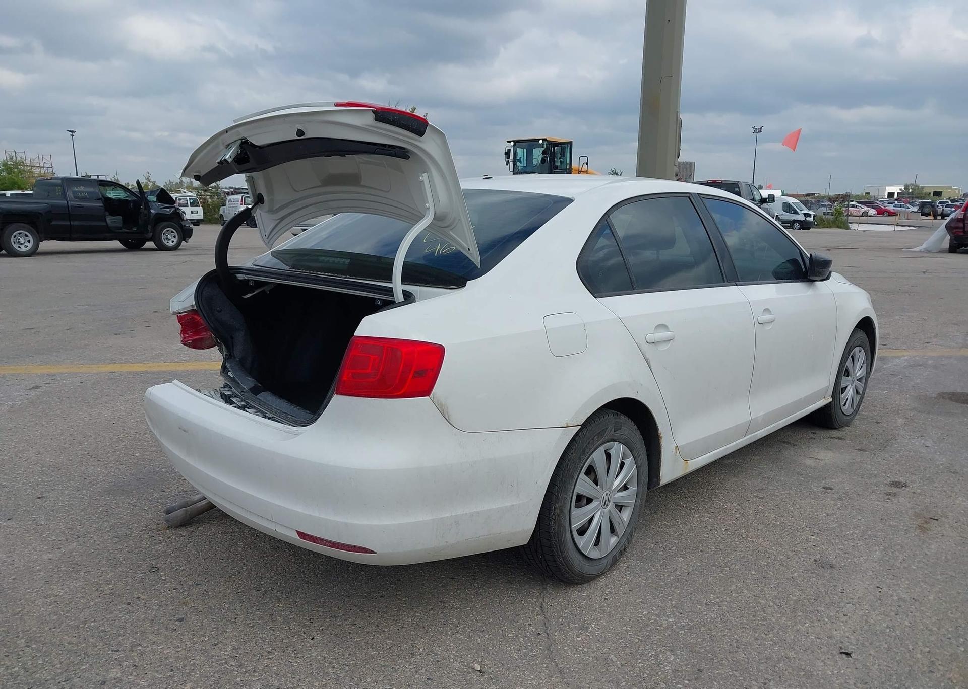2012 VOLKSWAGEN JETTA 2.0