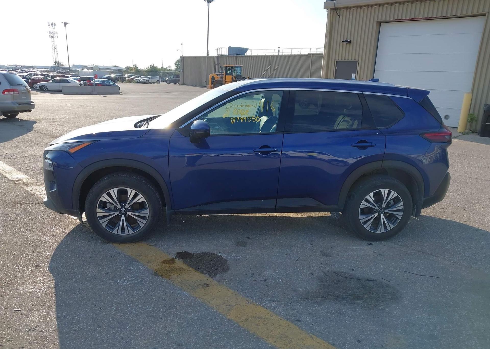 2021 NISSAN ROGUE SV